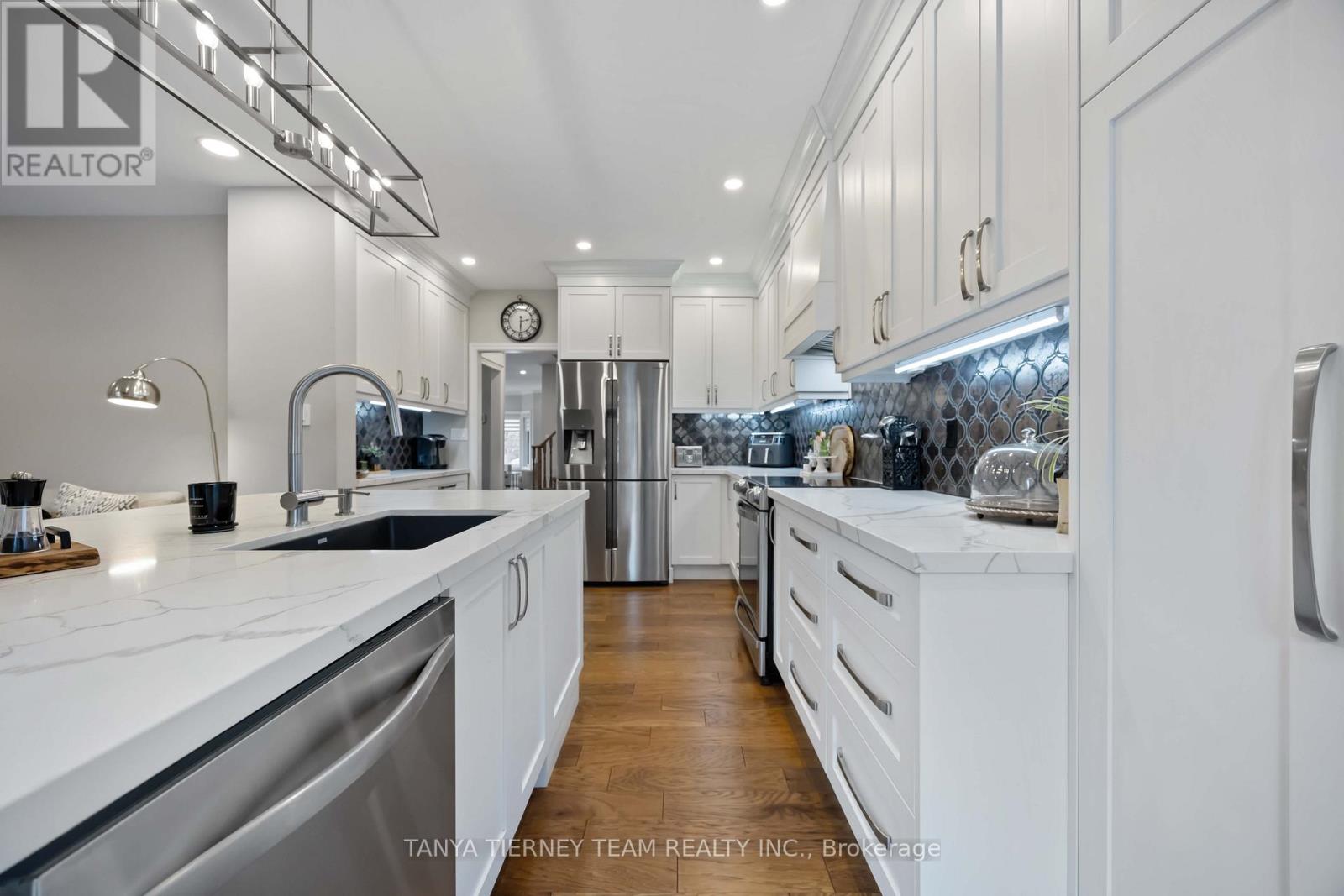 98 Bach Avenue, Whitby, Ontario  L1R 2P8 - Photo 20 - E12891144