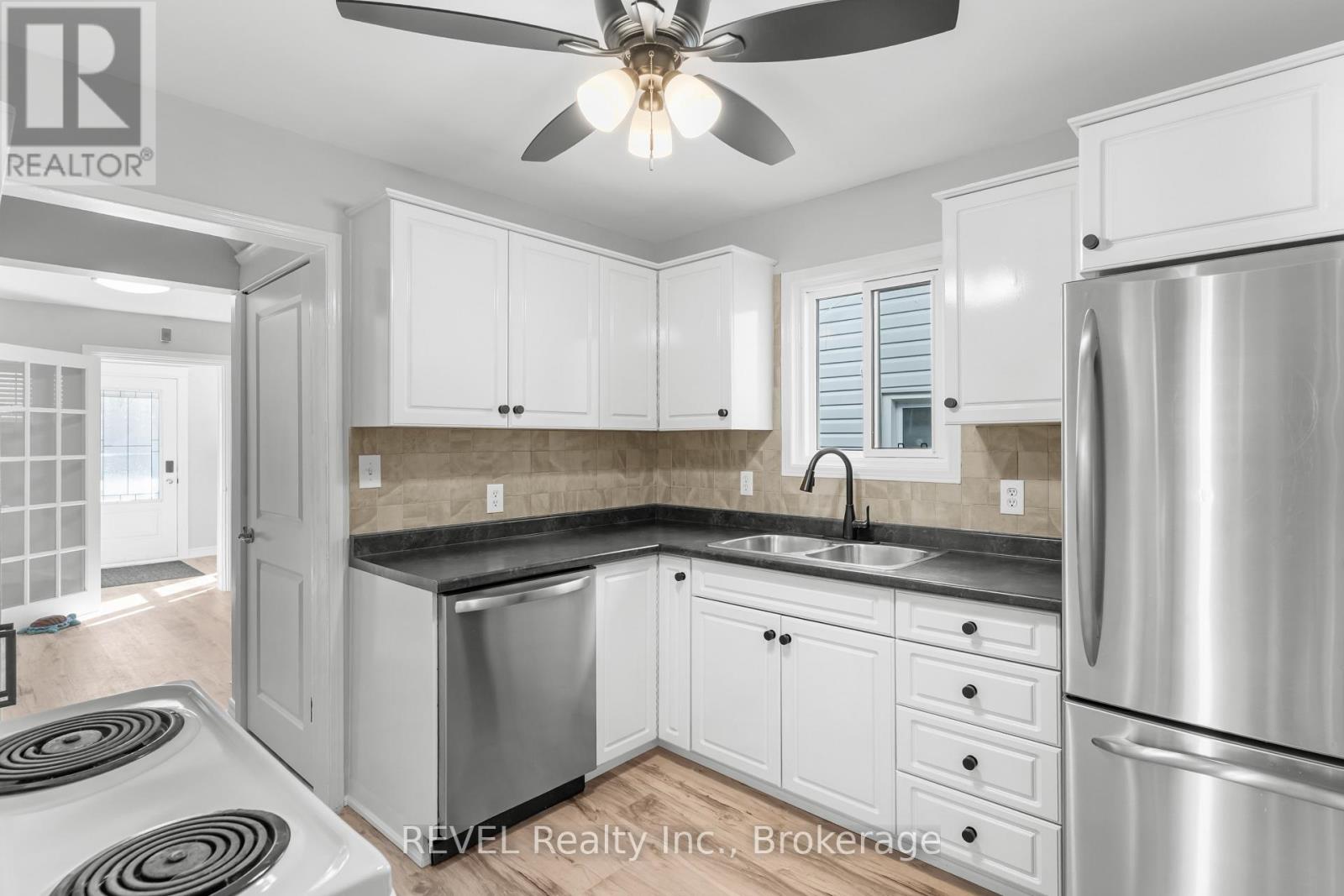 5679 Desson Avenue, Niagara Falls, Ontario  L2G 3T3 - Photo 6 - X12891176