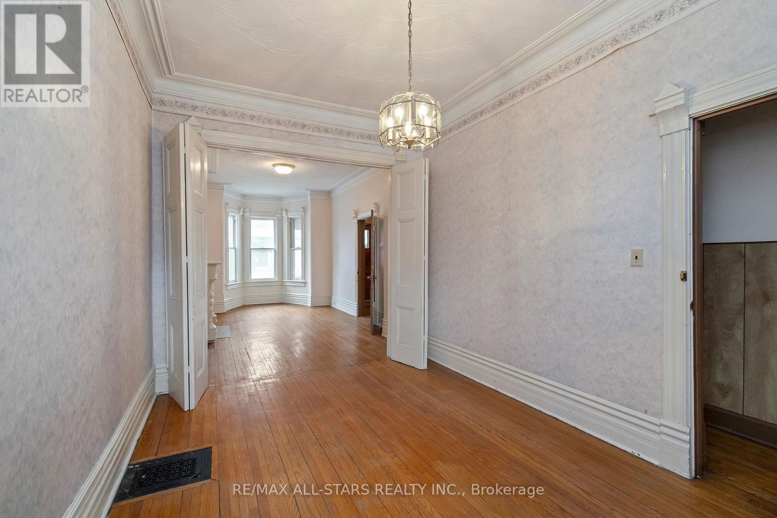 271 Lisgar Street, Toronto, Ontario  M6J 3G8 - Photo 7 - C12885568