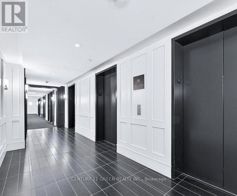 1602 - 955 Bay Street, Toronto (Bay Street Corridor), Ontario  M5S 0C6 - Photo 2 - C12887592