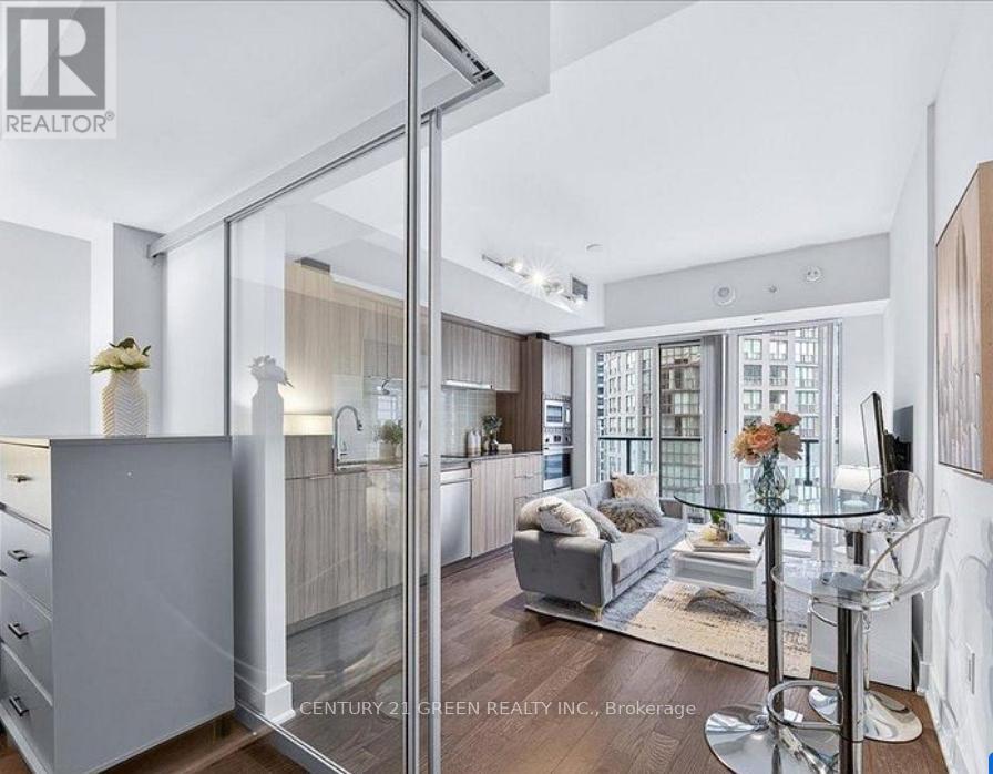 1602 - 955 Bay Street, Toronto (Bay Street Corridor), Ontario  M5S 0C6 - Photo 8 - C12887592