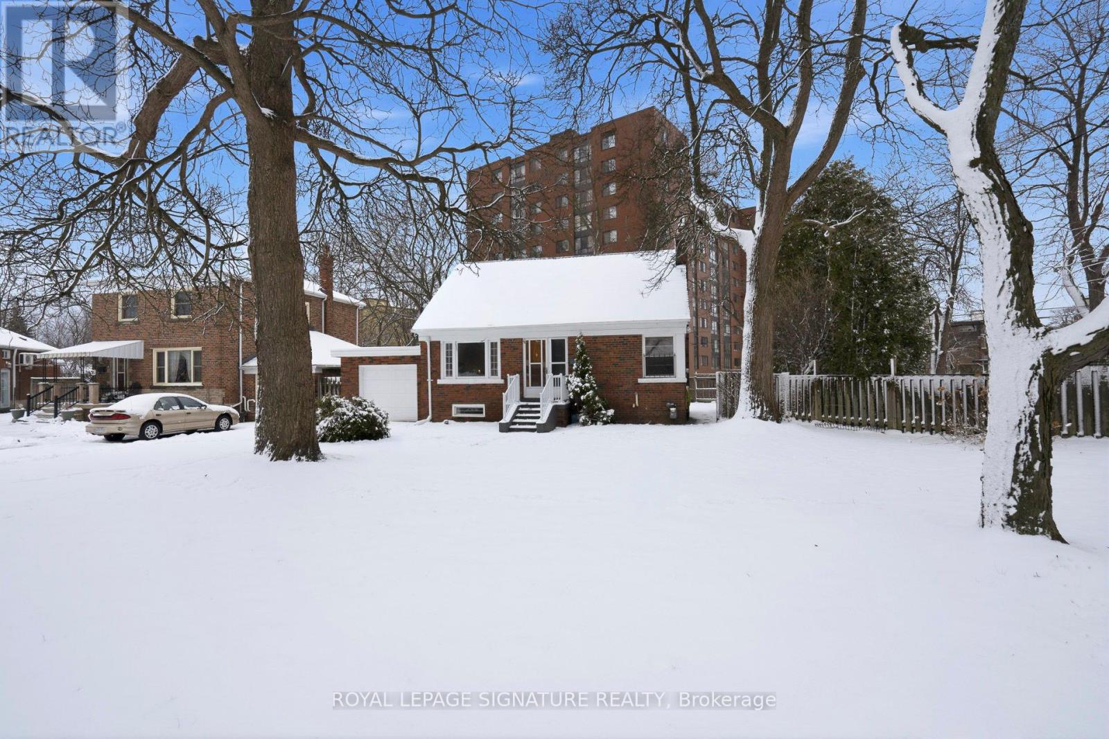 11 Innisdale Drive, Toronto (Wexford-Maryvale), Ontario  M1R 1C4 - Photo 47 - E12890882