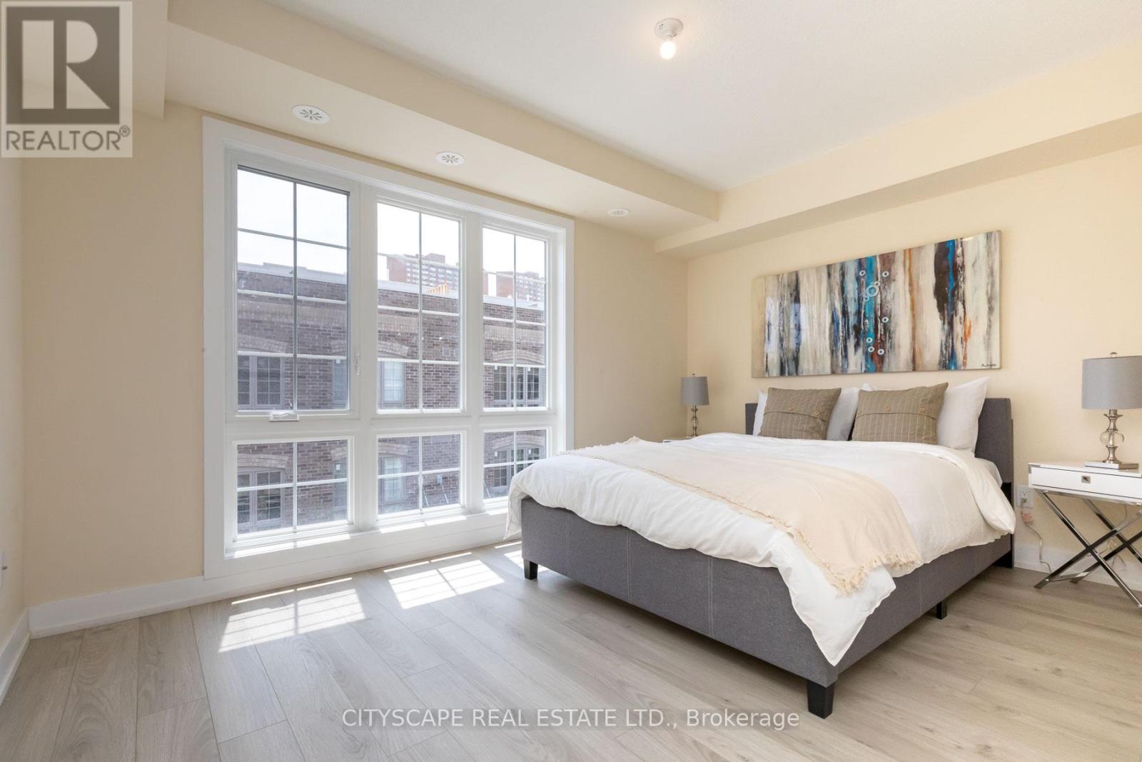 8 - 26 Ernest Avenue, Toronto, Ontario  M6P 3M7 - Photo 11 - W12888902