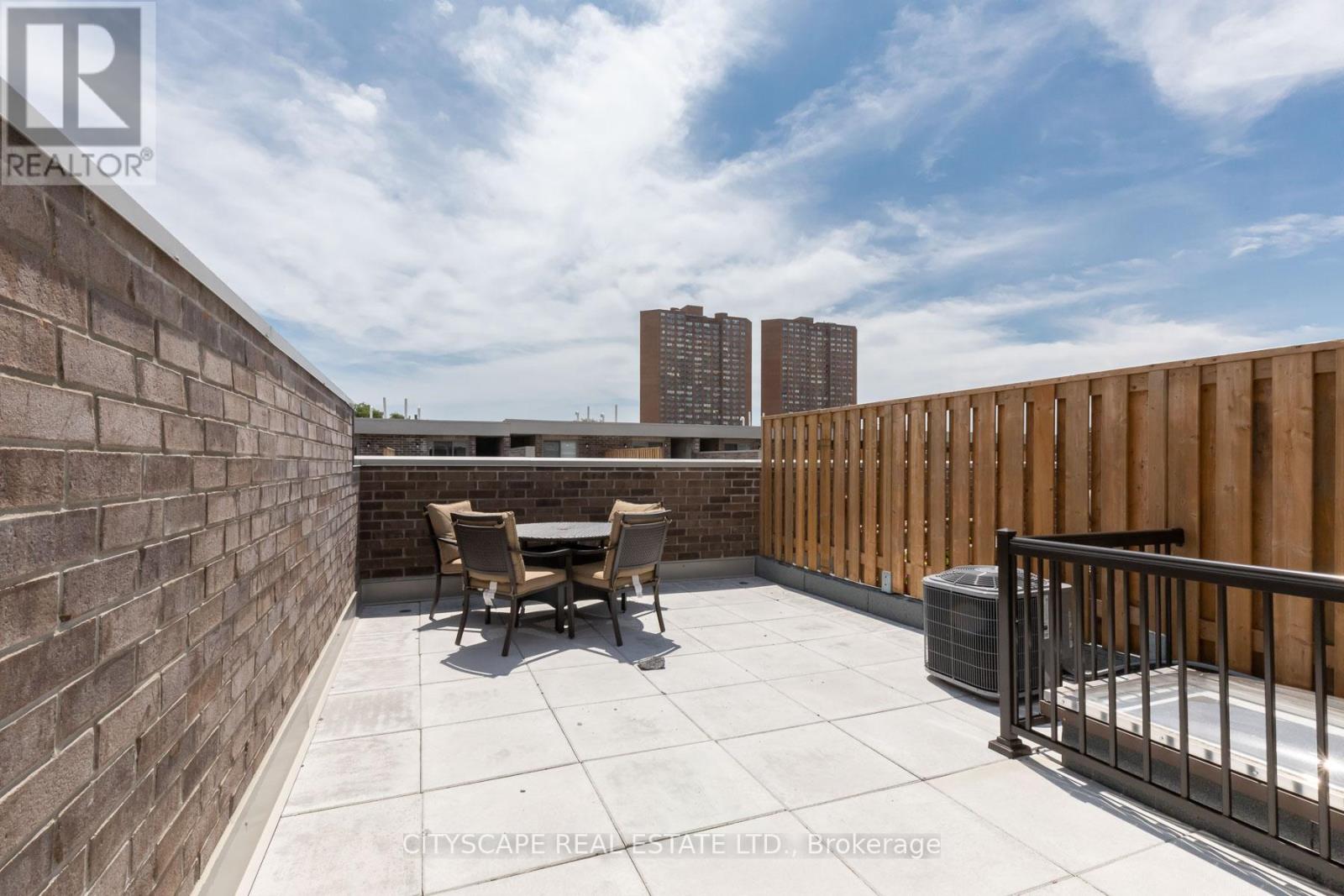 8 - 26 Ernest Avenue, Toronto, Ontario  M6P 3M7 - Photo 15 - W12888902