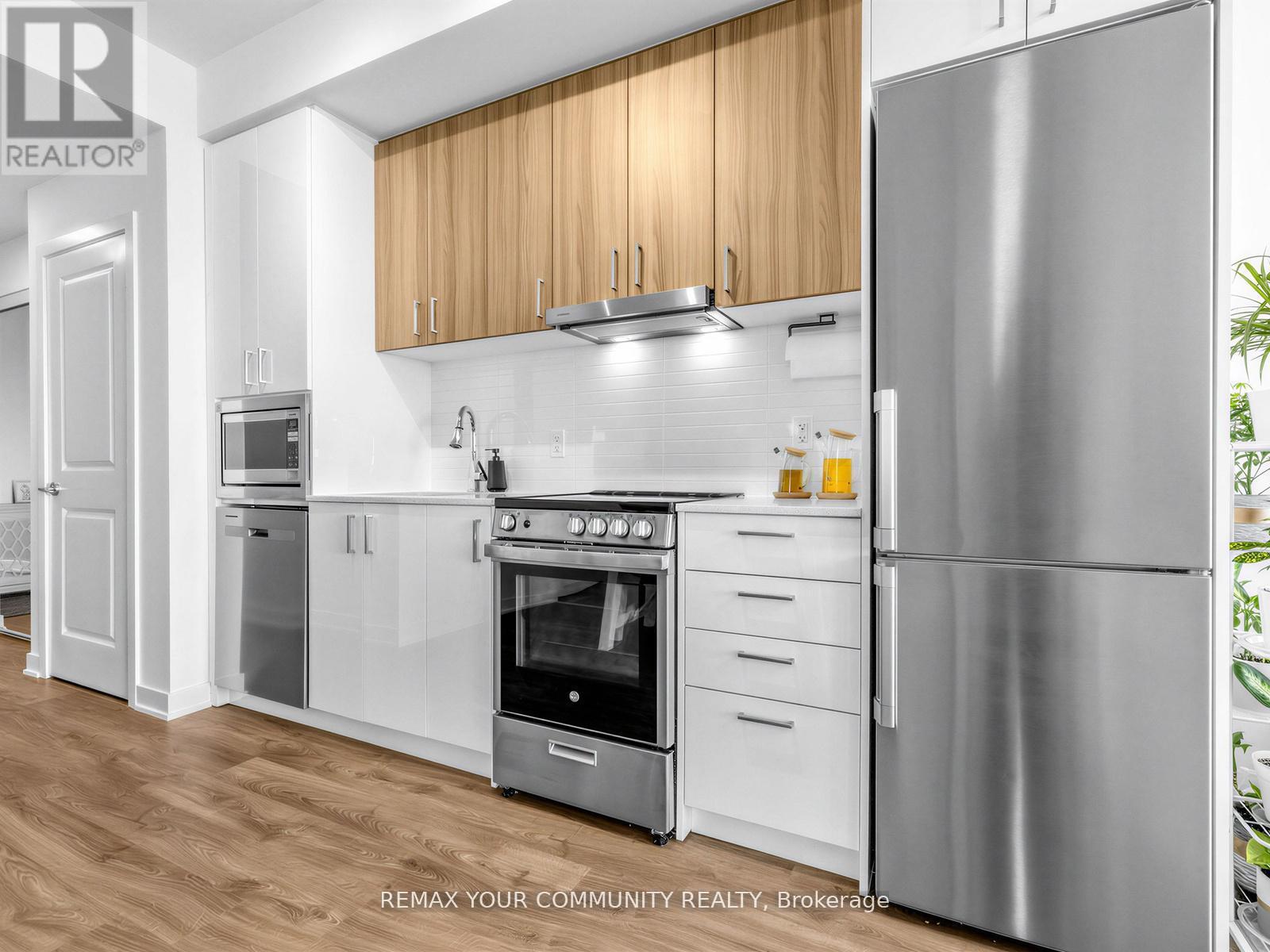 1510 - 30 Upper Mall Way, Vaughan (Brownridge), Ontario  L4J 4P8 - Photo 11 - N12891108