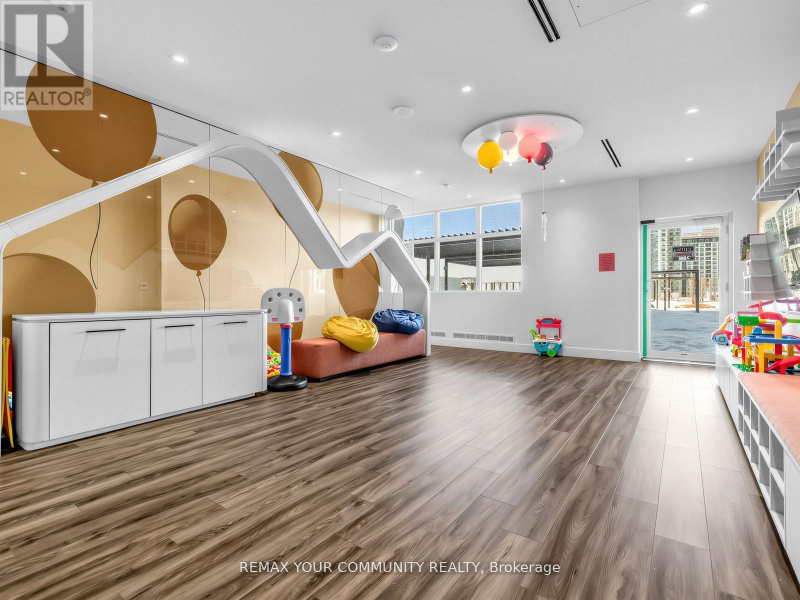 1510 - 30 Upper Mall Way, Vaughan (Brownridge), Ontario  L4J 4P8 - Photo 22 - N12891108