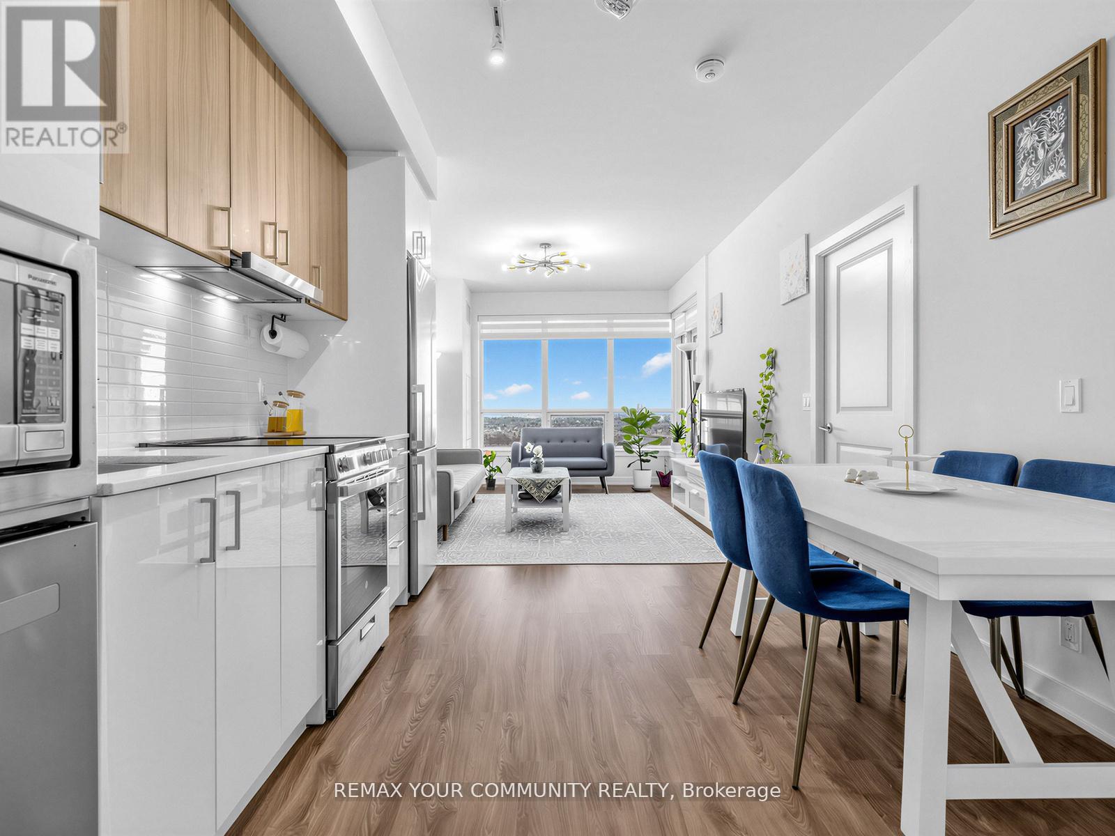 1510 - 30 Upper Mall Way, Vaughan (Brownridge), Ontario  L4J 4P8 - Photo 7 - N12891108