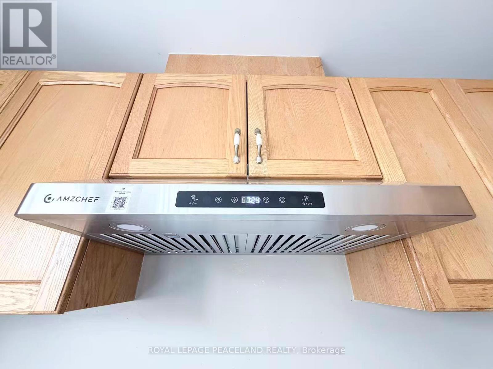 367 Marble Place, Newmarket (Woodland Hill), Ontario  L3X 2P1 - Photo 13 - N12891150