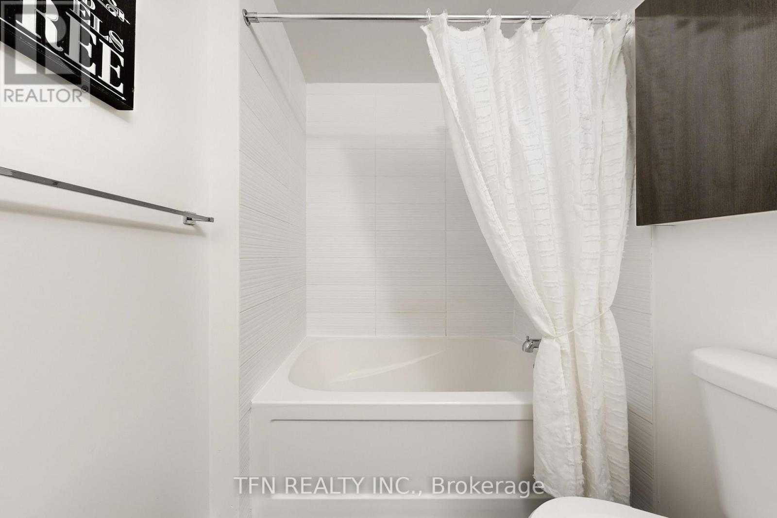 307 - 75 North Park Road S, Vaughan (Beverley Glen), Ontario  L4J 0H8 - Photo 17 - N12891172