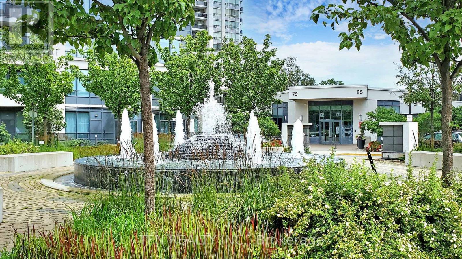 307 - 75 North Park Road S, Vaughan (Beverley Glen), Ontario  L4J 0H8 - Photo 3 - N12891172