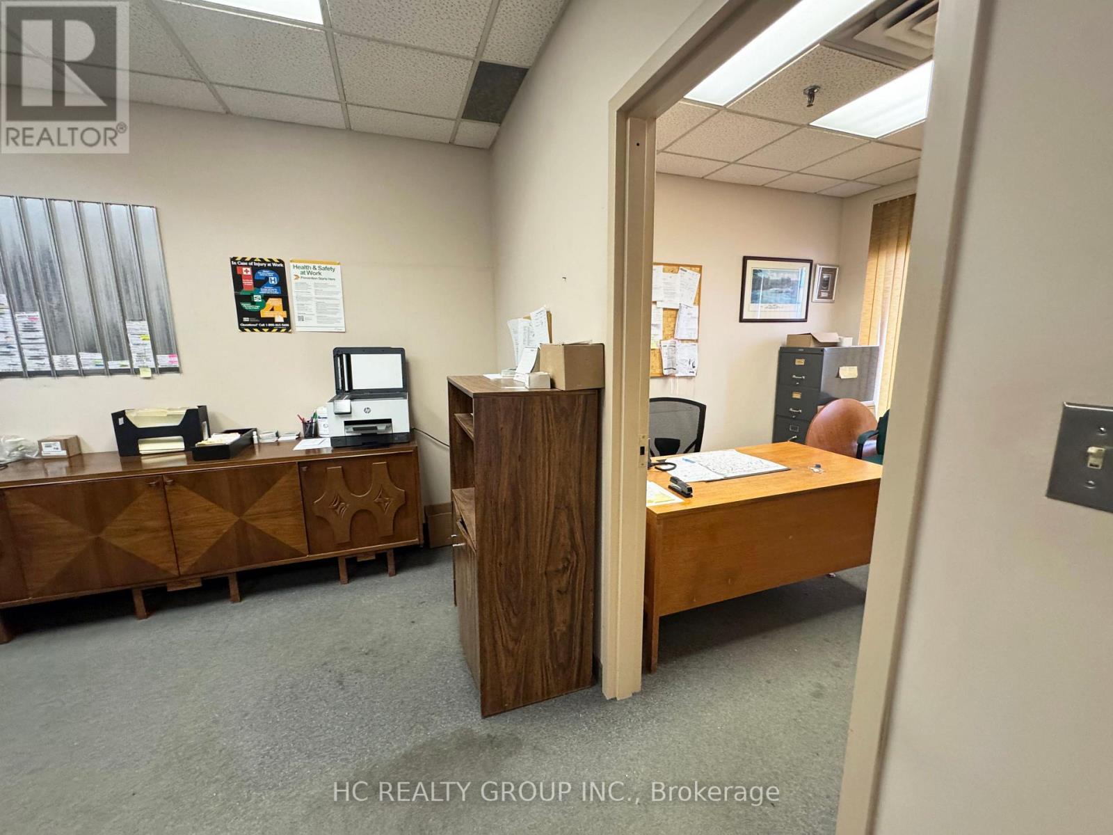 16 - 3300 Steeles Avenue W, Vaughan (Concord), Ontario  L4K 2Y4 - Photo 5 - N12891214