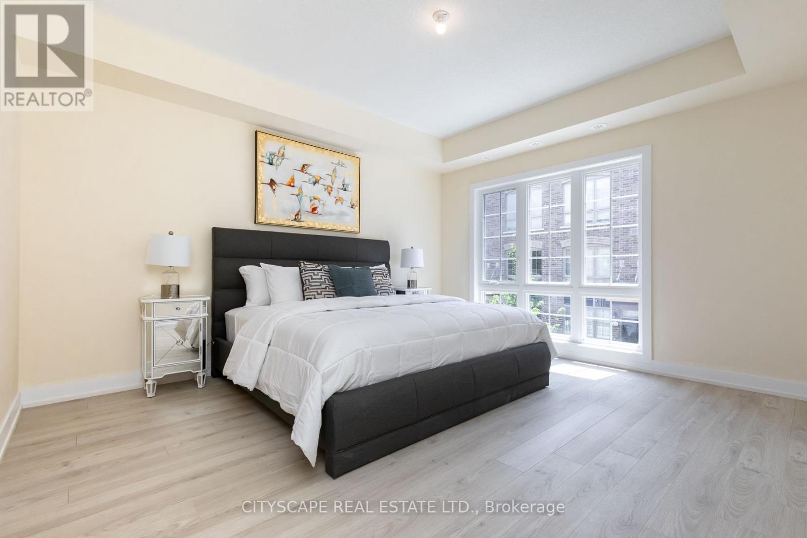 8 - 26 Ernest Avenue, Toronto, Ontario  M6P 3M7 - Photo 7 - W12888902