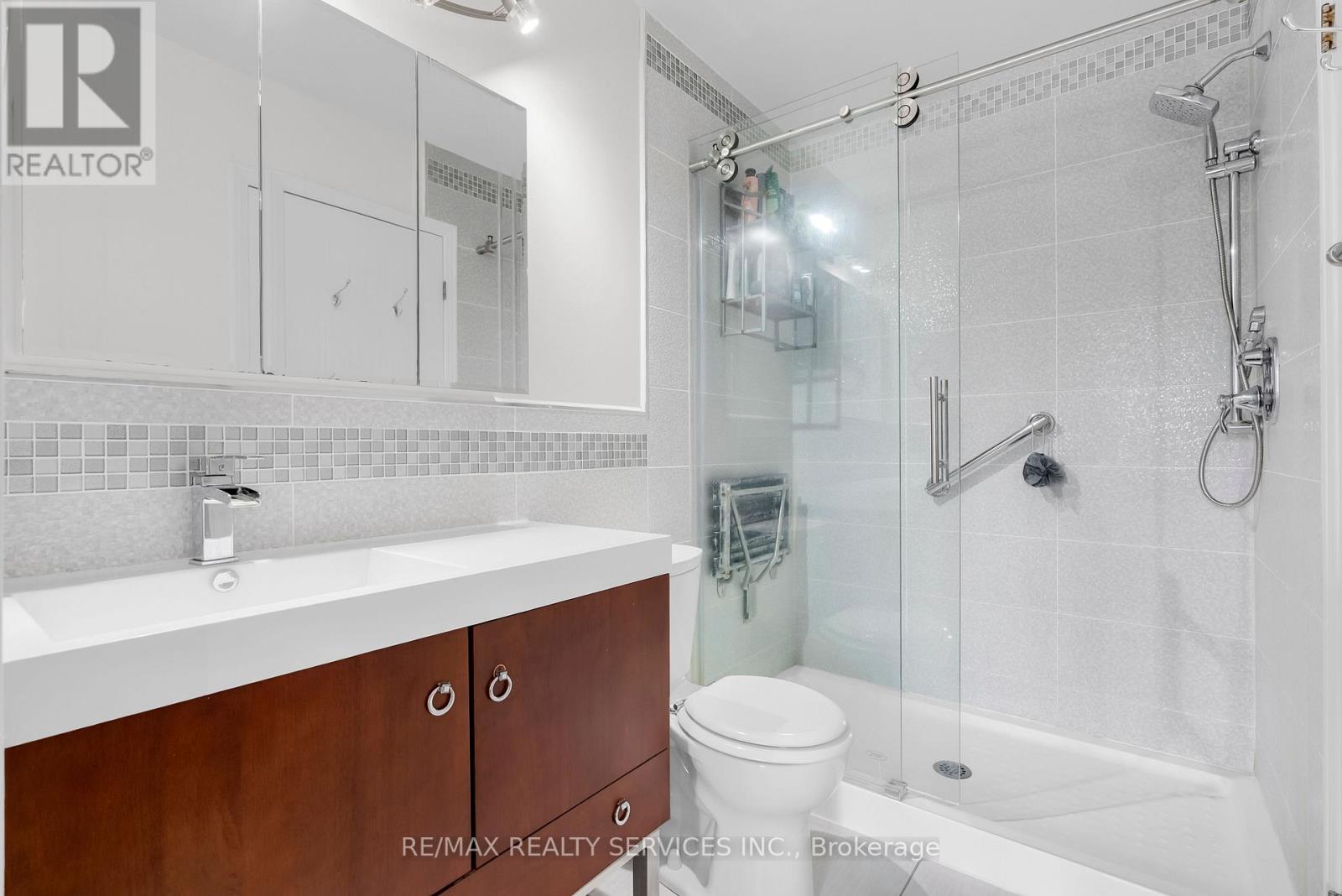 9 - 245 Bishop Street S, Cambridge, Ontario  N3H 5N2 - Photo 11 - X12890452