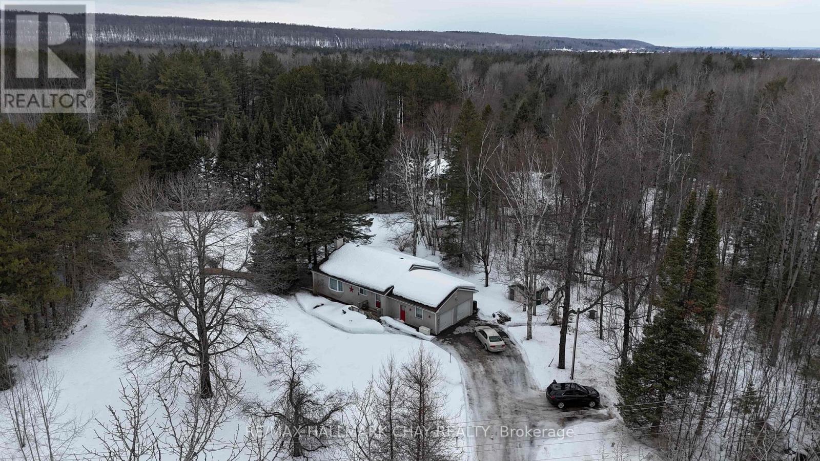 348 Mount St. Louis Road E, Oro-Medonte, Ontario  L0K 1N0 - Photo 2 - S12891174