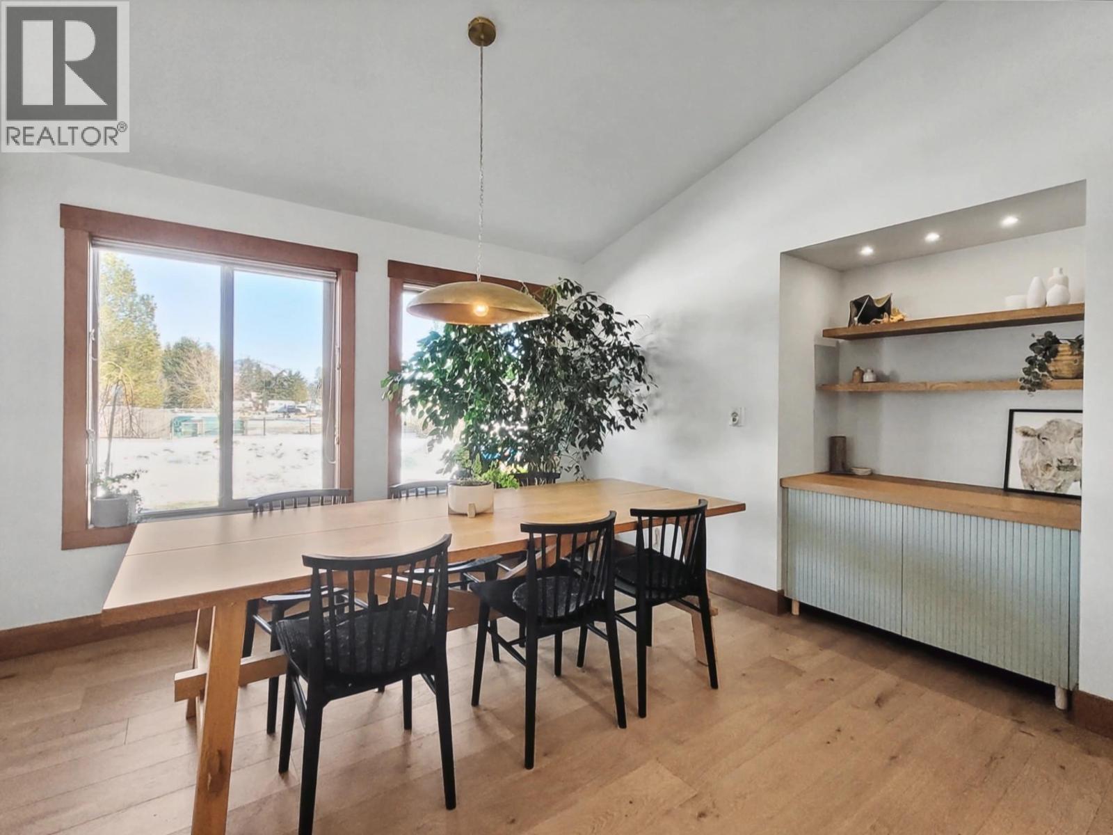 8170 Plotnikoff Road, Grand Forks, British Columbia  V0H 1H2 - Photo 9 - 10376518