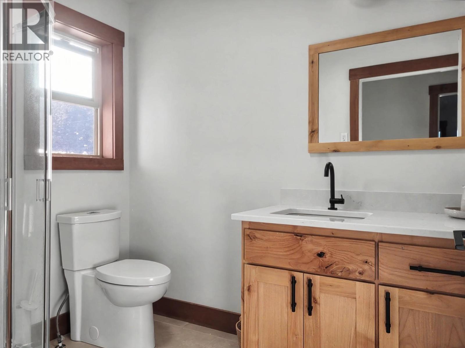 8170 Plotnikoff Road, Grand Forks, British Columbia  V0H 1H2 - Photo 35 - 10376518