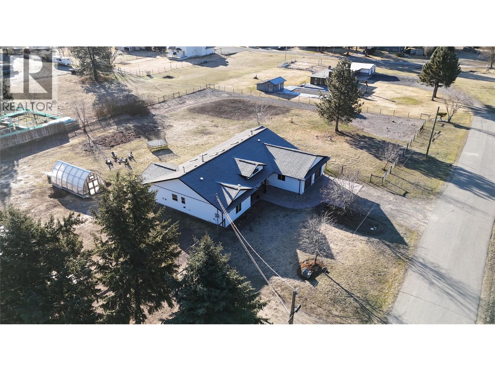 8170 Plotnikoff Road, Grand Forks, British Columbia