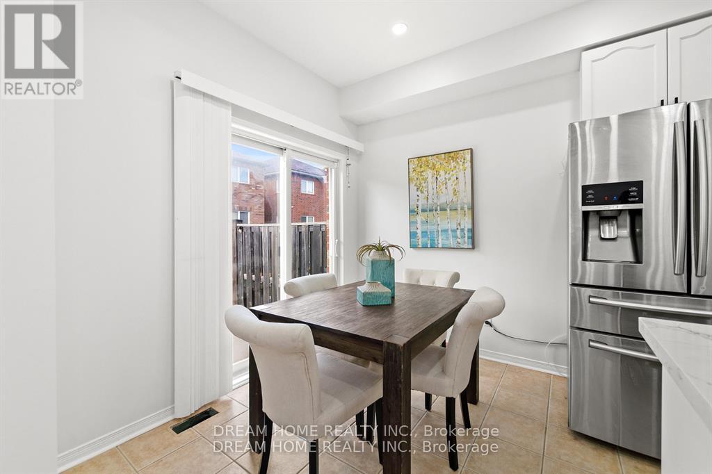 #upper - 4730 Alana Glen Drive, Mississauga, Ontario  L5V 0C3 - Photo 15 - W12891114