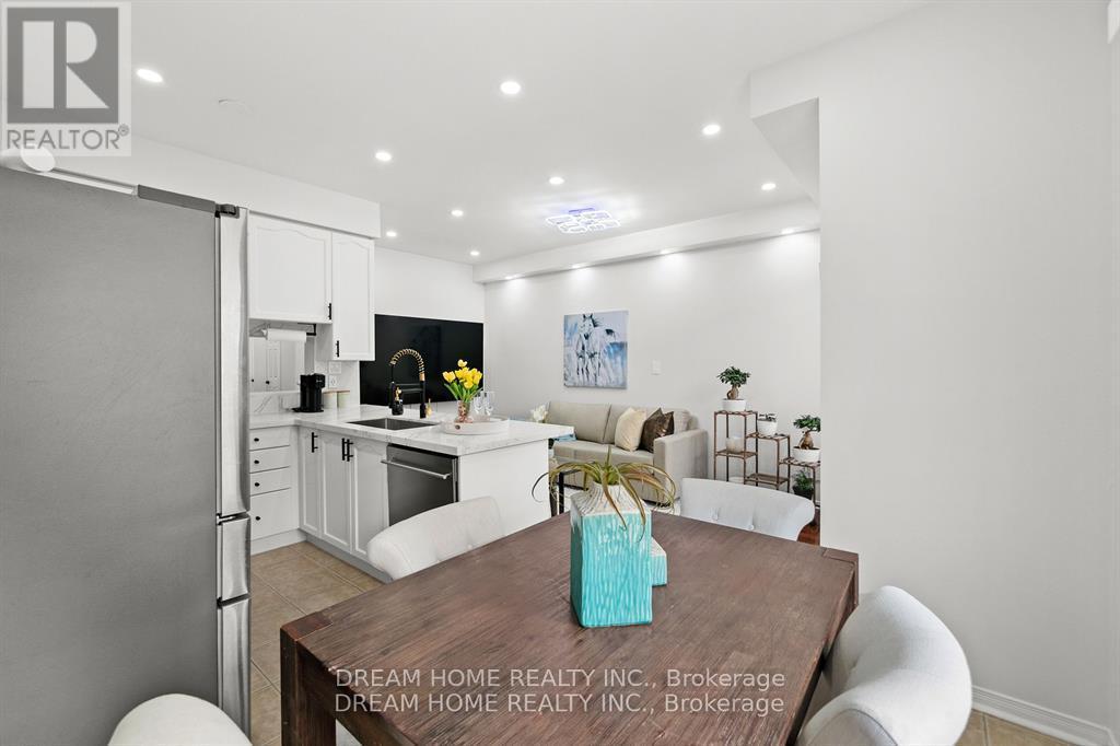 #upper - 4730 Alana Glen Drive, Mississauga, Ontario  L5V 0C3 - Photo 16 - W12891114