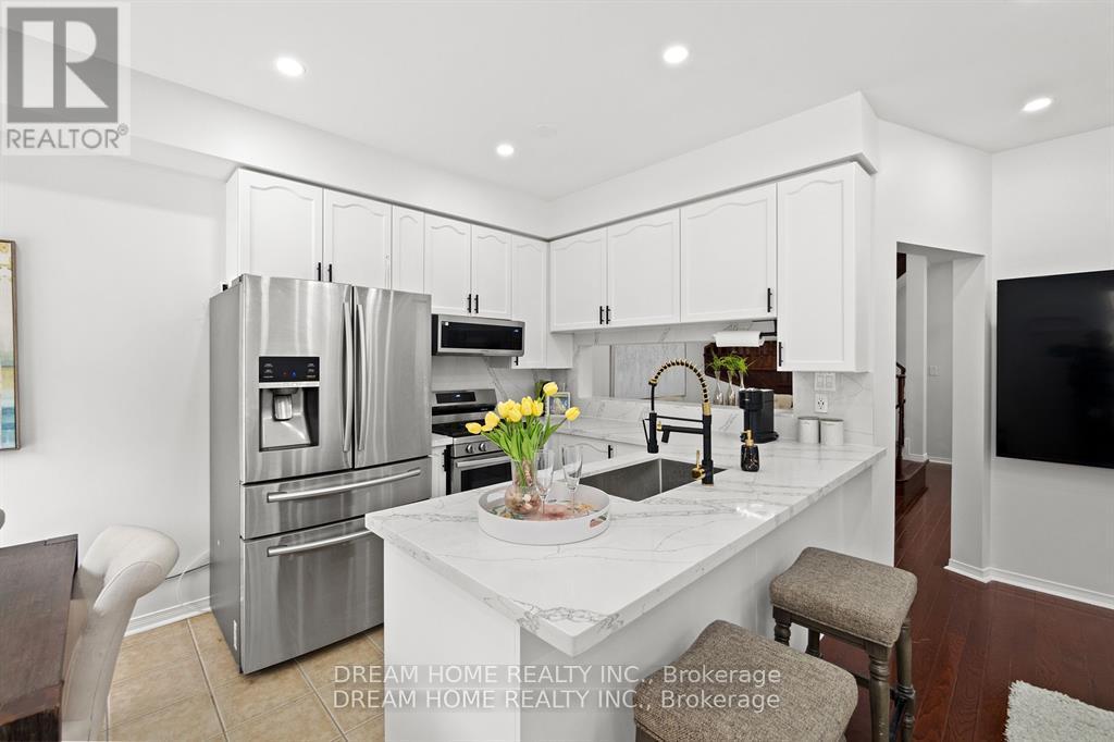 #upper - 4730 Alana Glen Drive, Mississauga, Ontario  L5V 0C3 - Photo 18 - W12891114