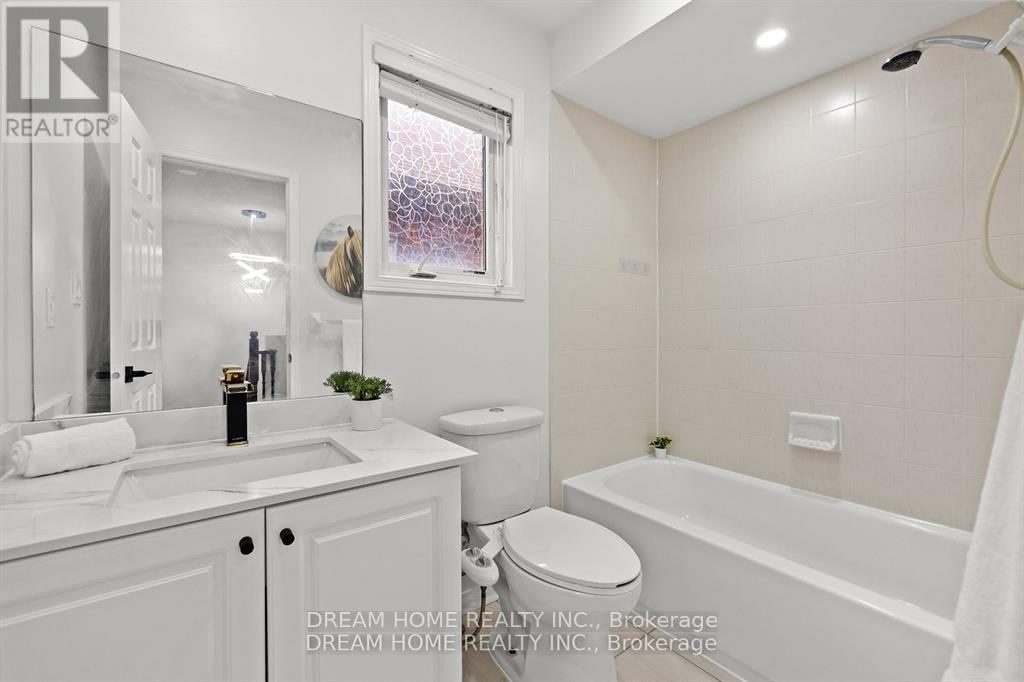 #upper - 4730 Alana Glen Drive, Mississauga, Ontario  L5V 0C3 - Photo 26 - W12891114