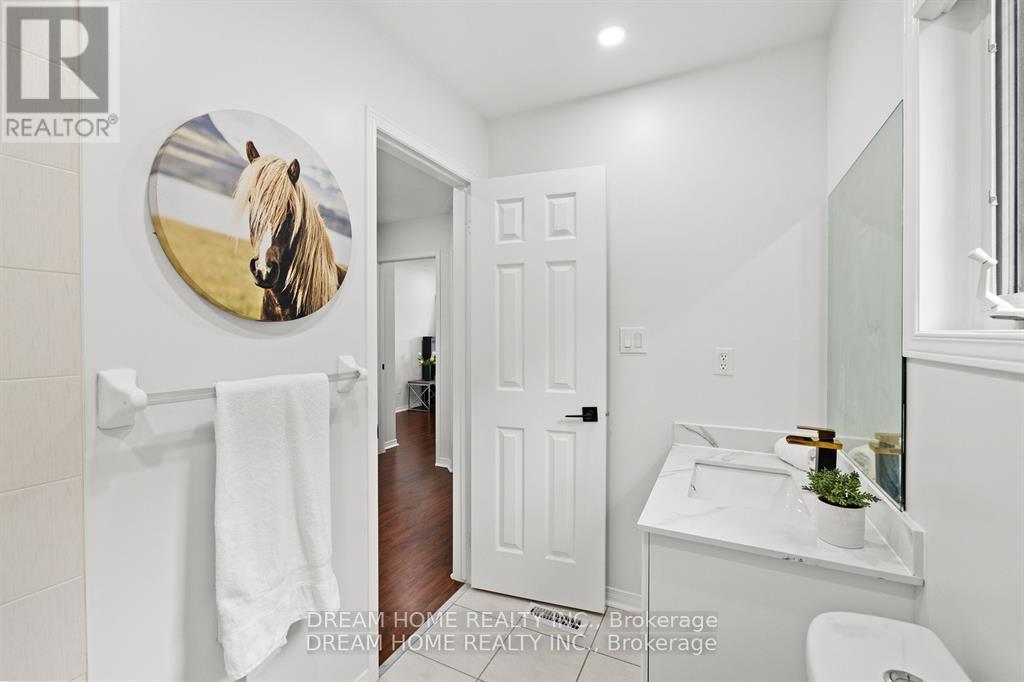 #upper - 4730 Alana Glen Drive, Mississauga, Ontario  L5V 0C3 - Photo 27 - W12891114