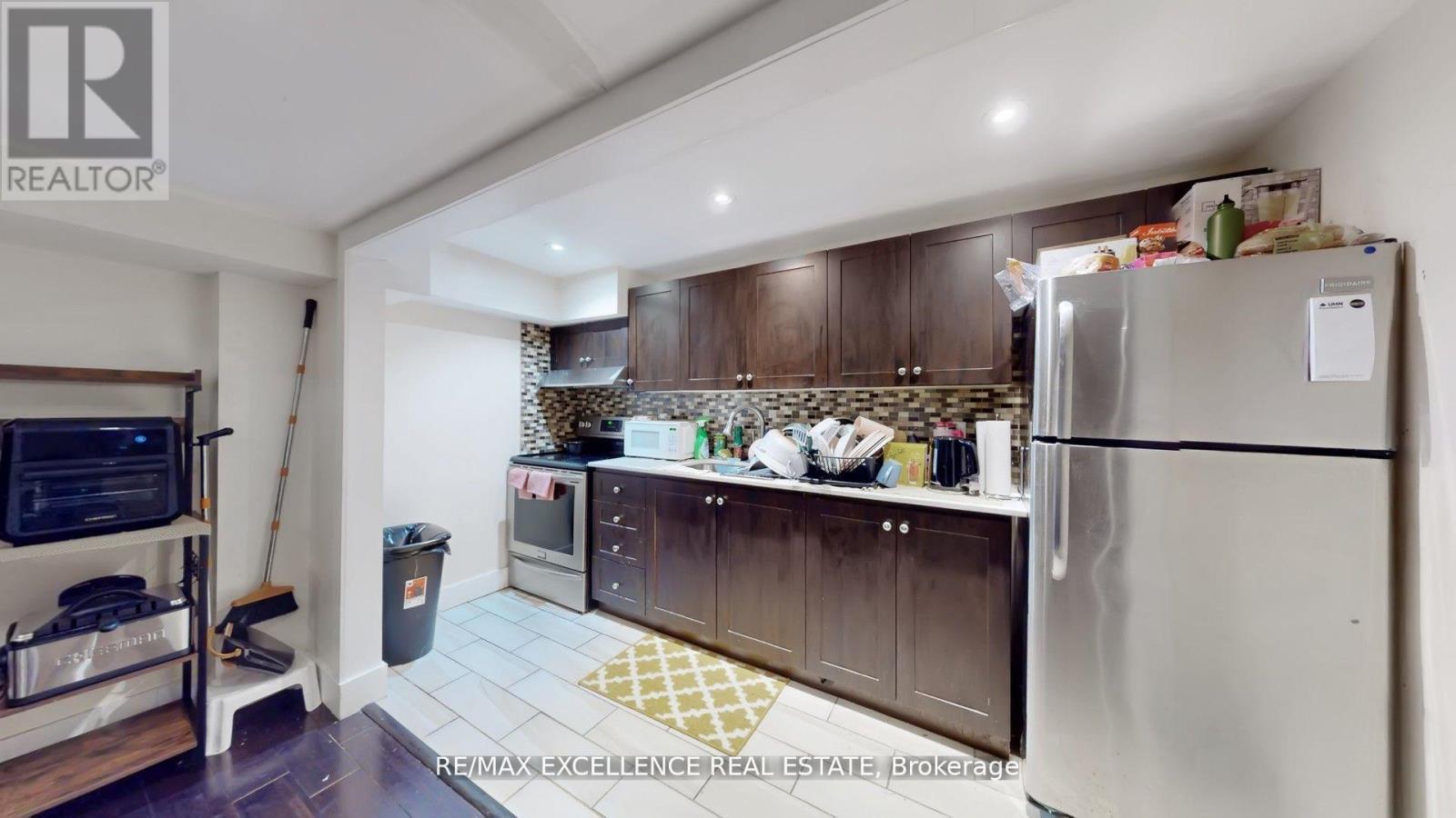 68 Bluffwood Crescent, Brampton, Ontario  L6P 2P3 - Photo 43 - W12891190