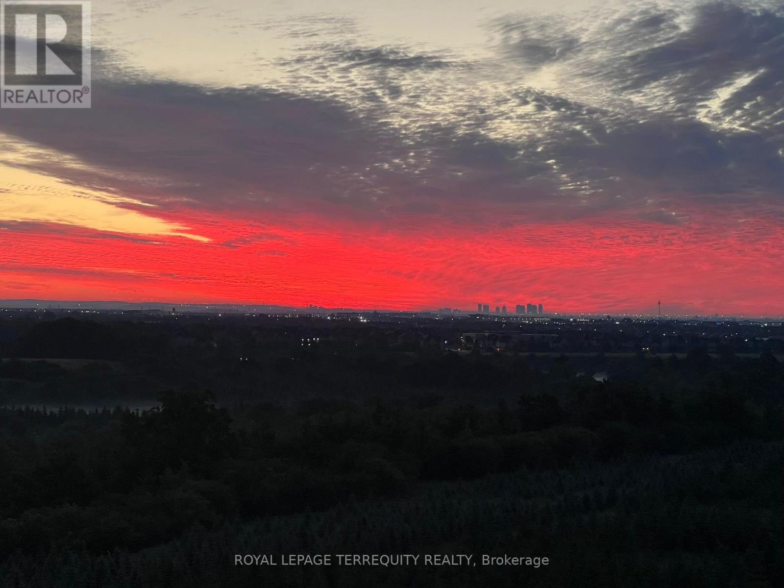 704 - 45 Yorkland Boulevard, Brampton, Ontario  L6P 4B4 - Photo 11 - W12891206