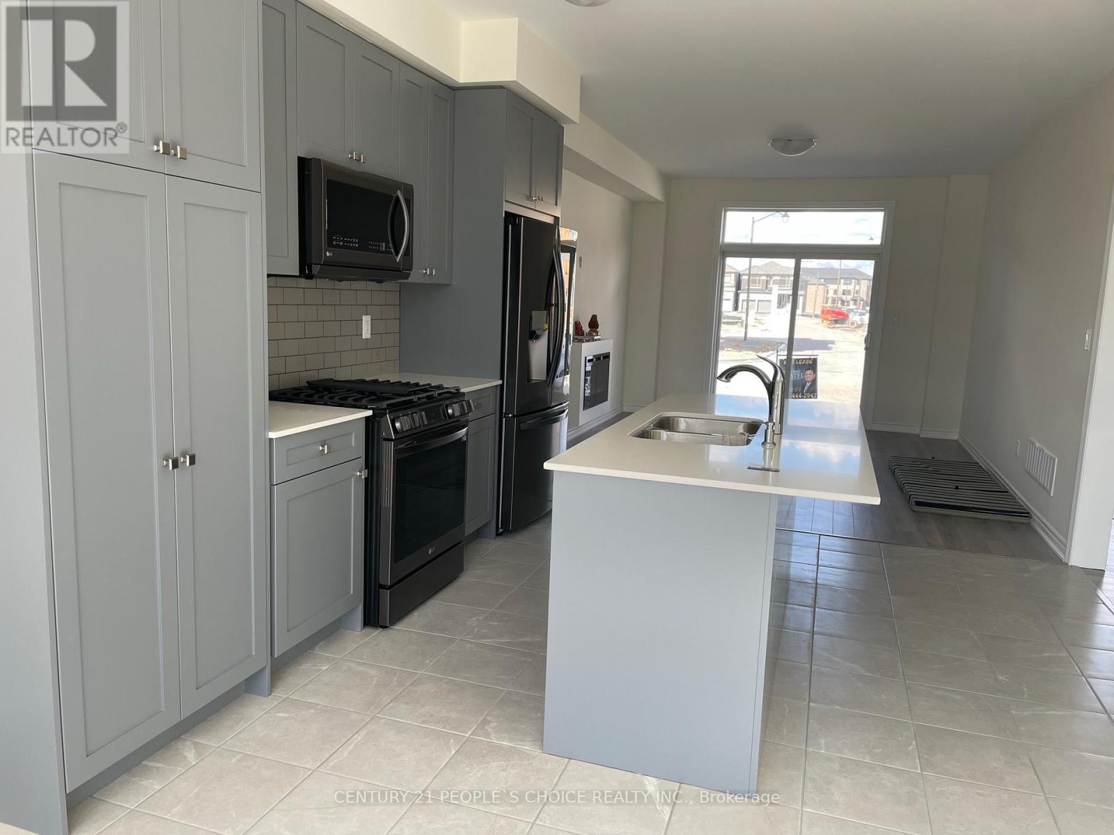 32 Purple Sage Drive, Brampton, Ontario  L6P 4N9 - Photo 11 - W12891216