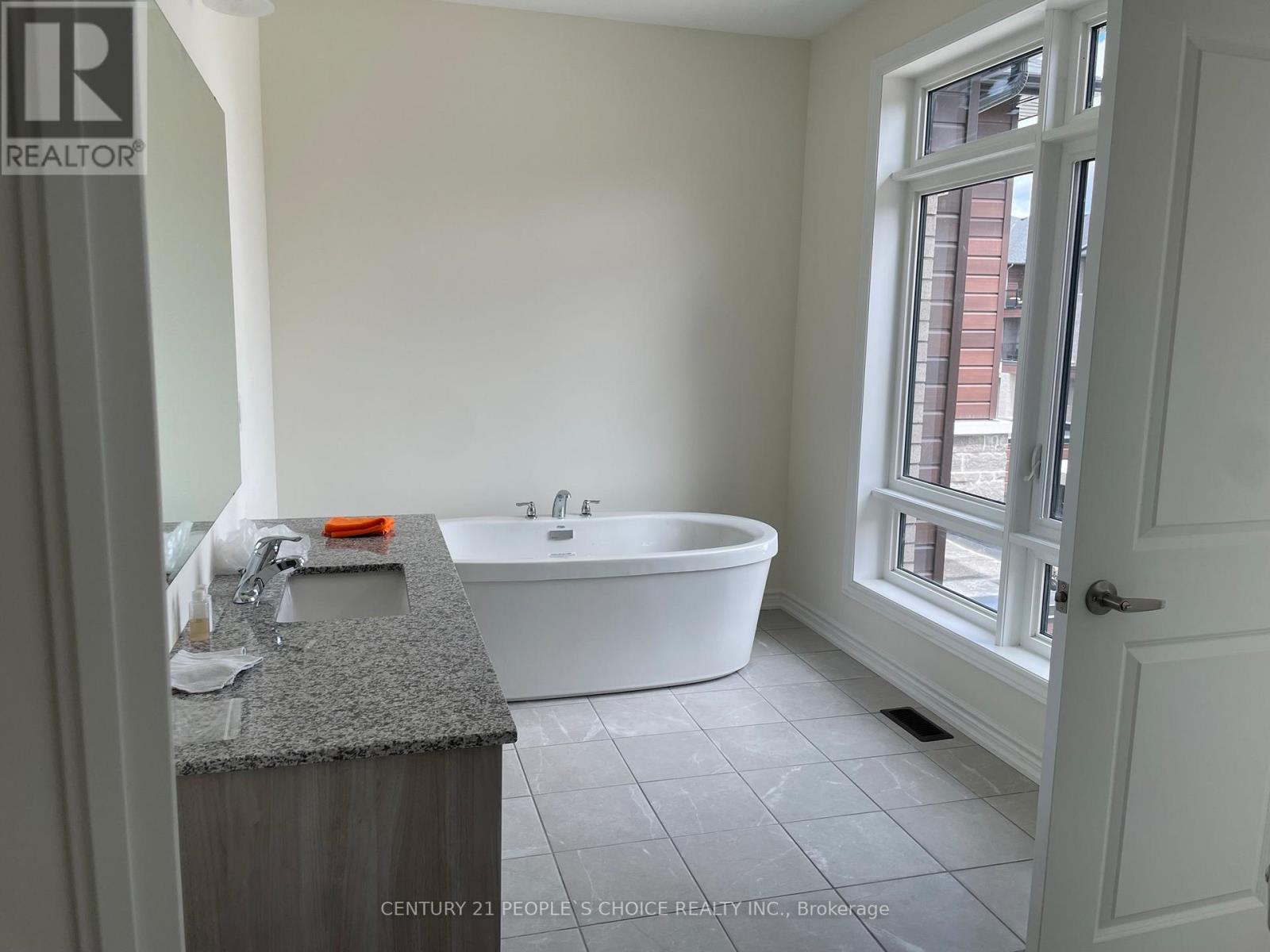 32 Purple Sage Drive, Brampton, Ontario  L6P 4N9 - Photo 18 - W12891216