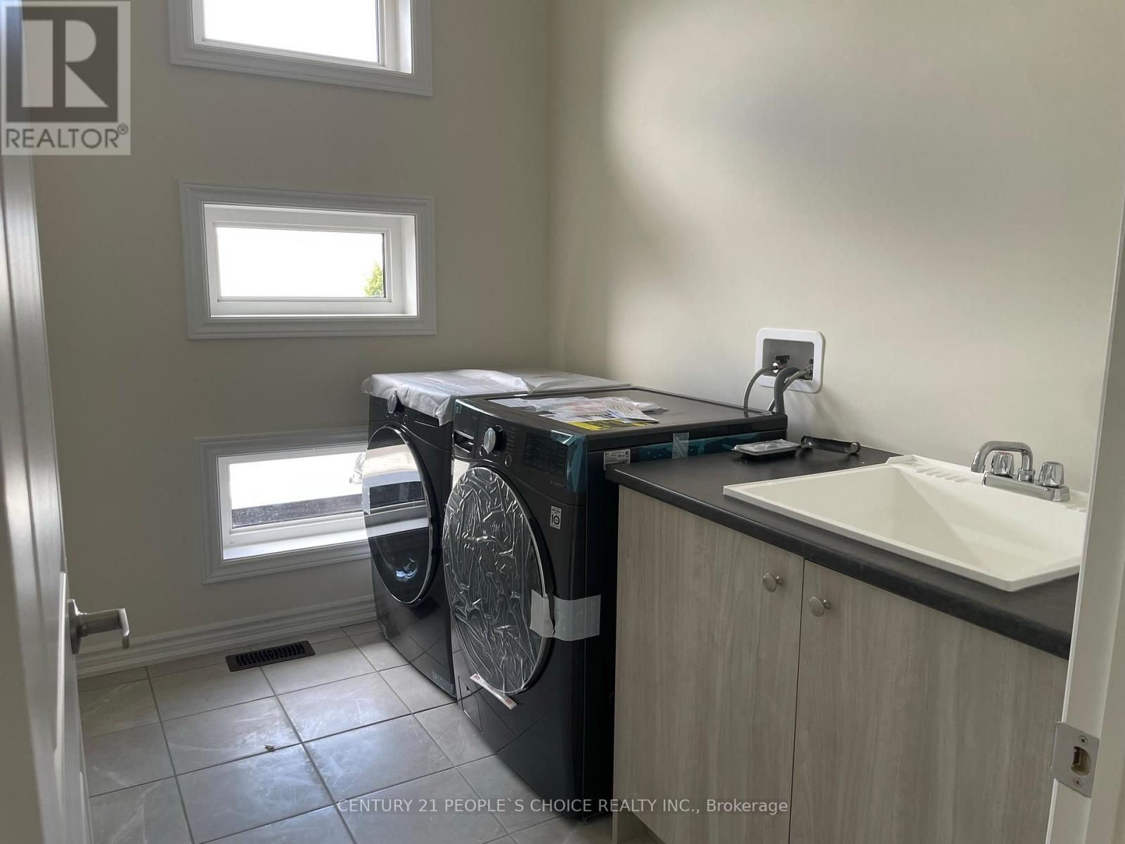 32 Purple Sage Drive, Brampton, Ontario  L6P 4N9 - Photo 24 - W12891216