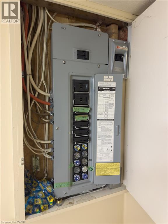 14 Valrose Drive, Hamilton, Ontario  L8E 3T4 - Photo 34 - 40812011