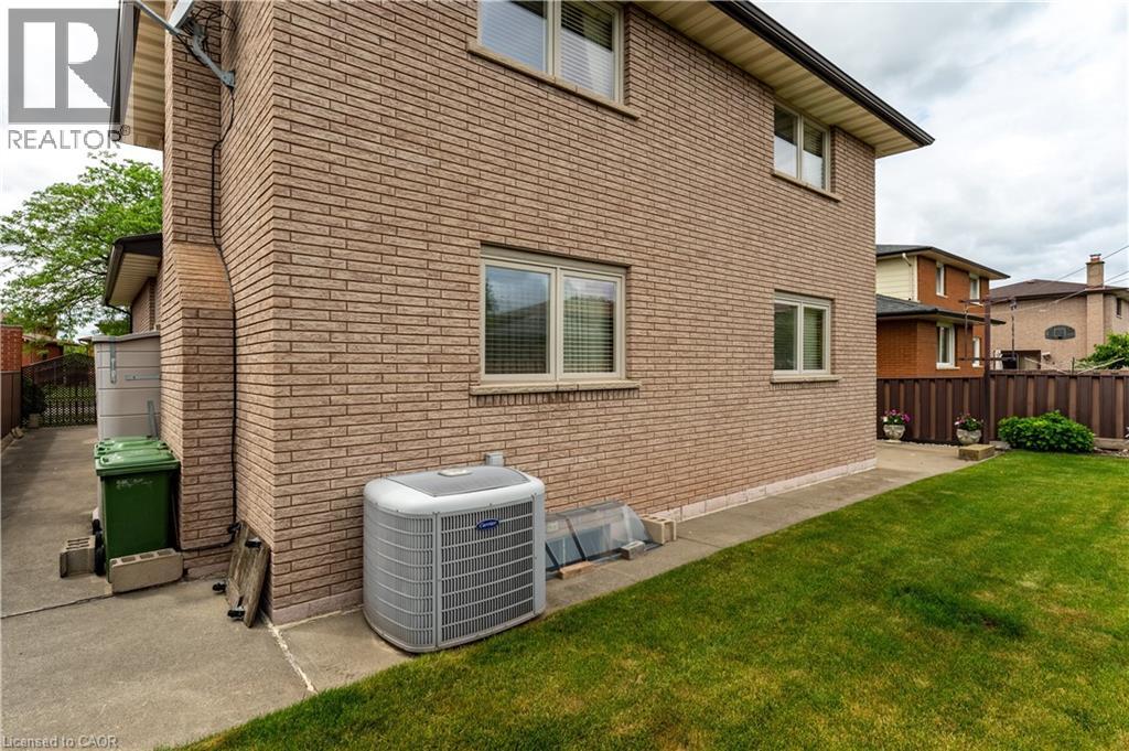 14 Valrose Drive, Hamilton, Ontario  L8E 3T4 - Photo 42 - 40812011