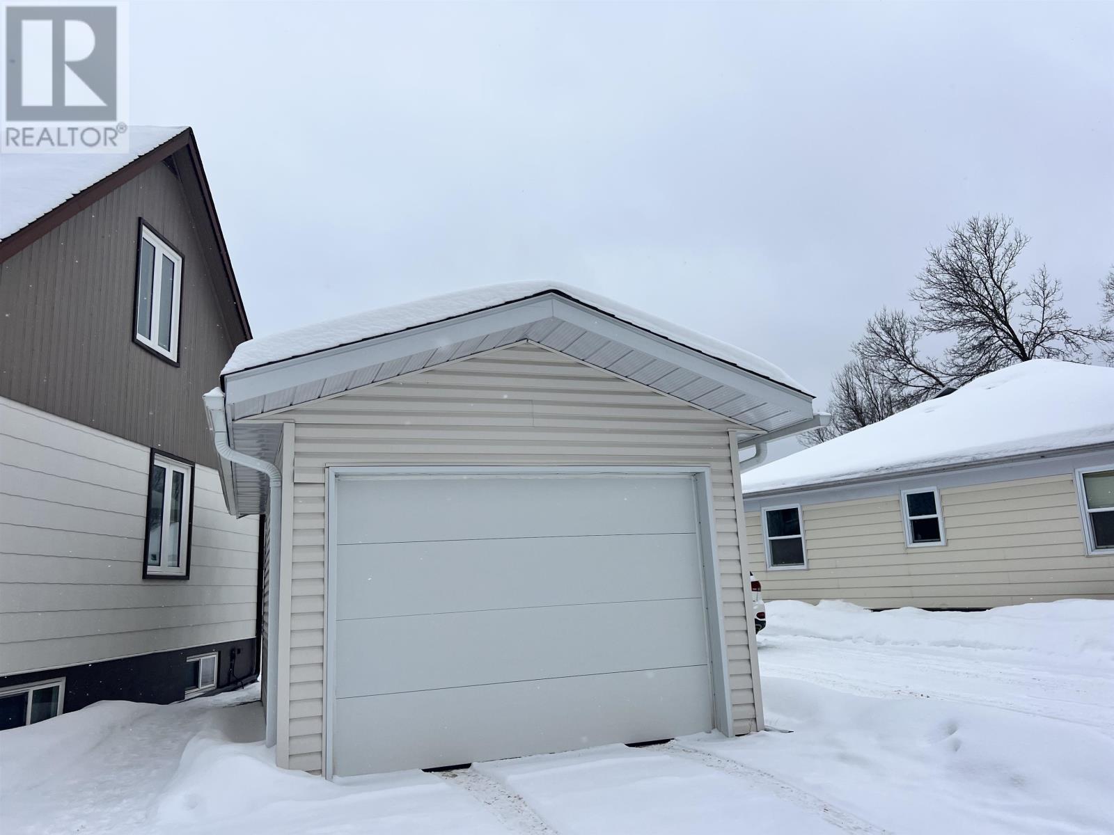 13 Spruce Rd, Atikokan, Ontario  P0T 1C0 - Photo 3 - TB2600094