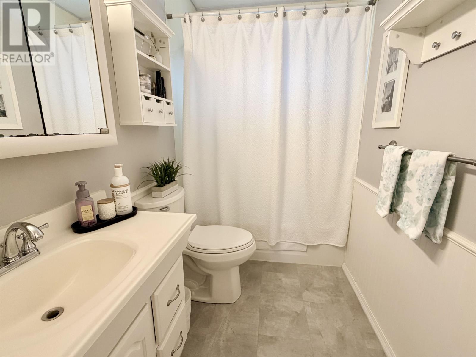 221 Cedar Ave, Thunder Bay, Ontario  P7B 4V4 - Photo 18 - TB2600411