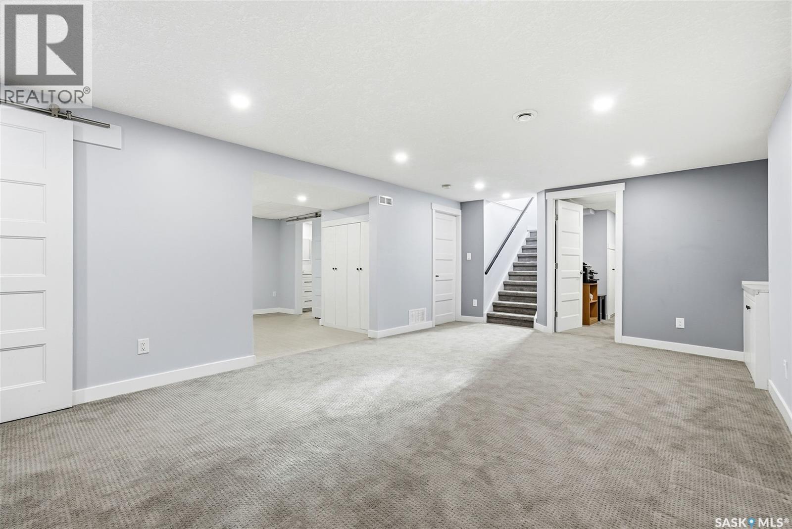 153 Mcdougall Crescent, Regina, Saskatchewan  S4S 5M6 - Photo 4 - SK030620