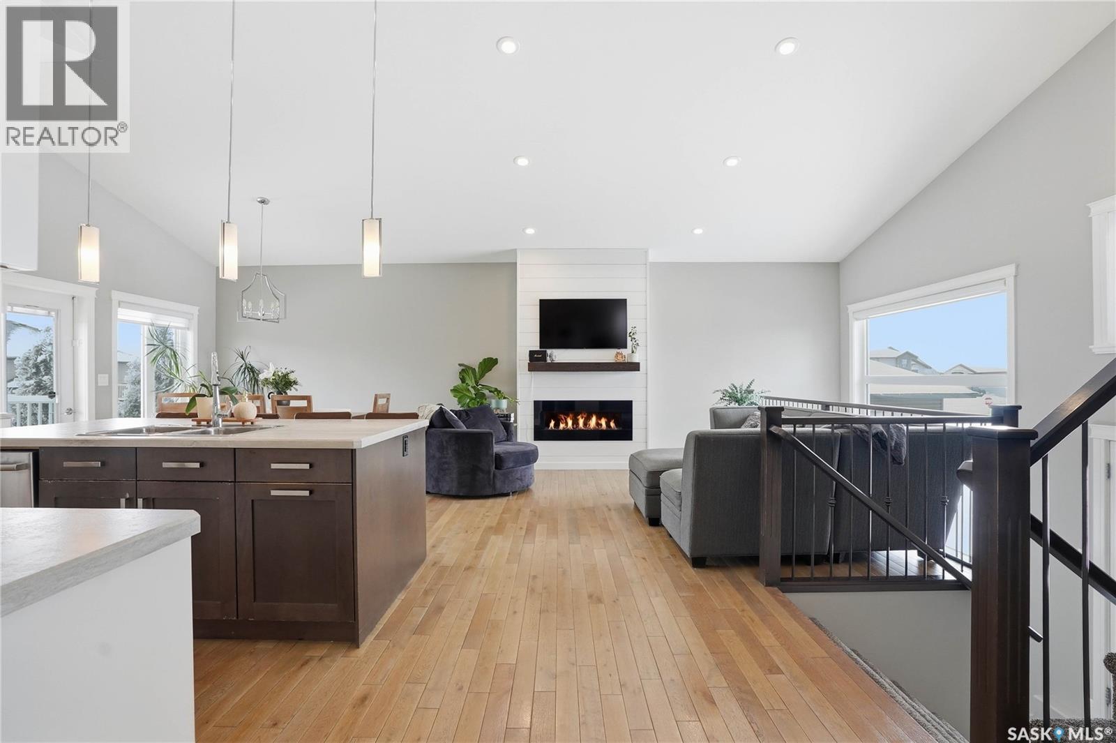 504 Snead Lane, Warman, Saskatchewan  S0K 4S2 - Photo 2 - SK030618