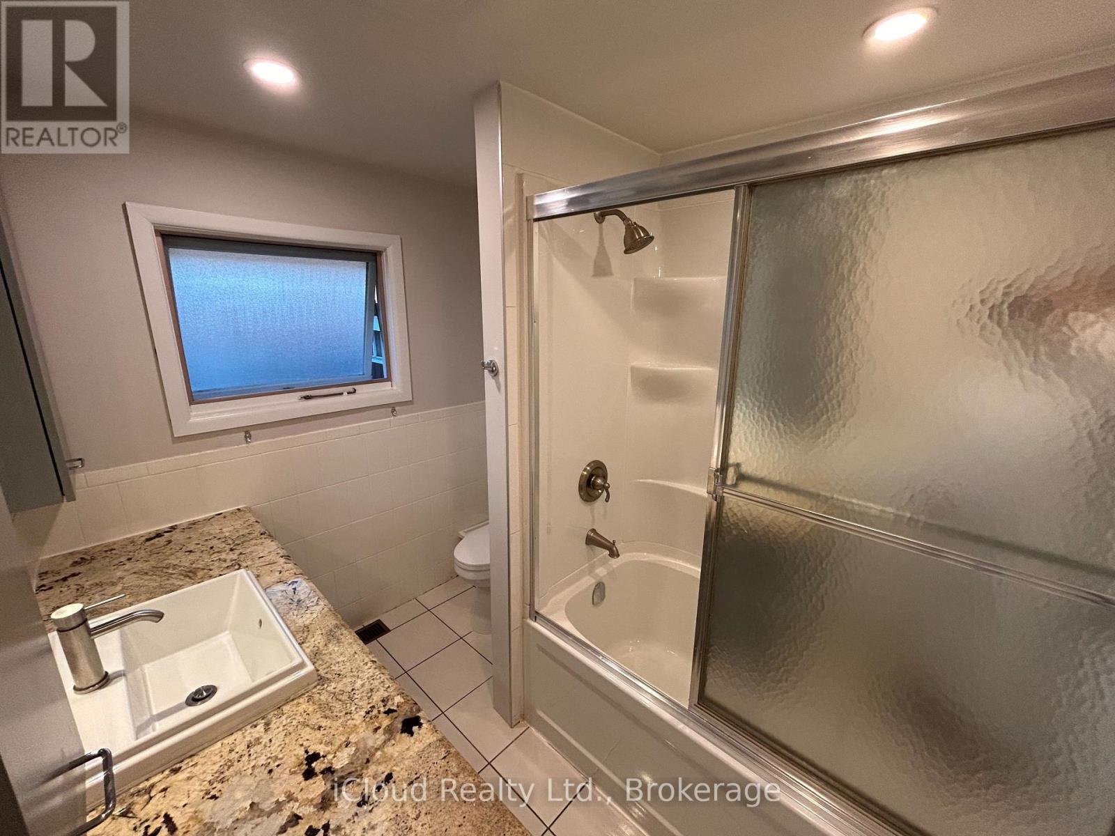 45 - 178 Scott Street, St. Catharines, Ontario  L2N 6Y5 - Photo 26 - X12891104