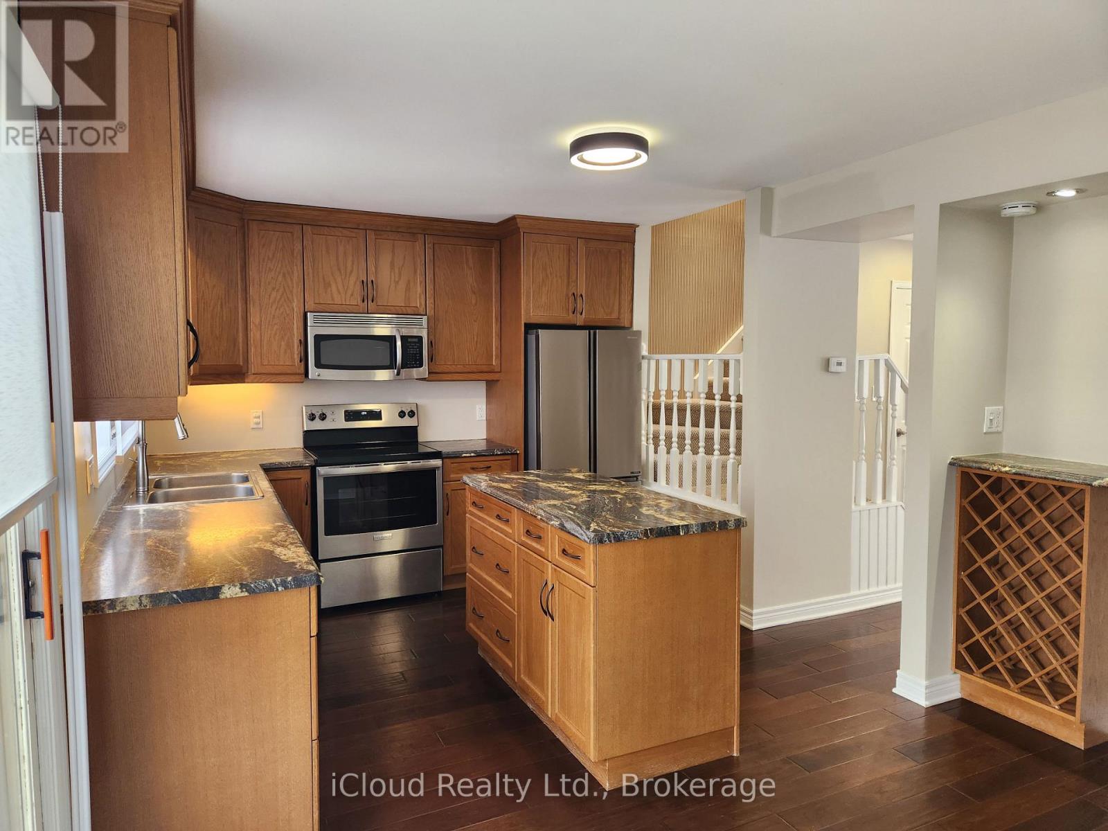 45 - 178 Scott Street, St. Catharines, Ontario  L2N 6Y5 - Photo 8 - X12891104