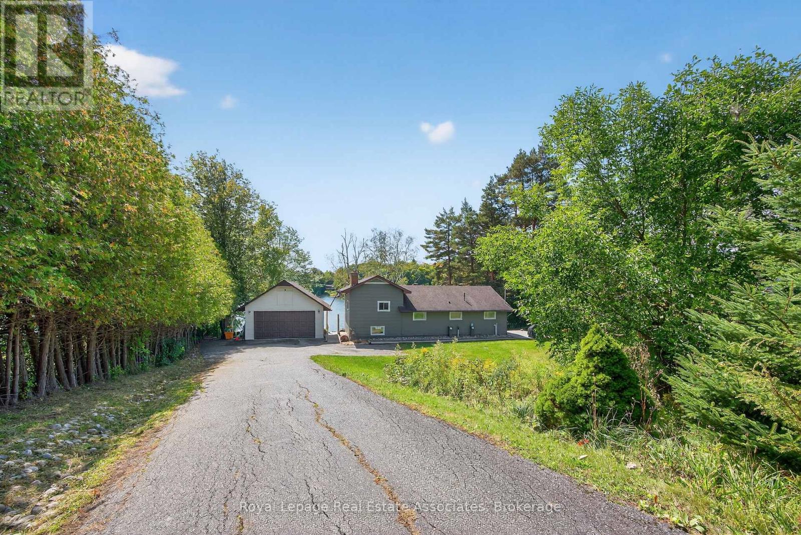 389 Falcon Road, Huntsville, Ontario  P1H 1N3 - Photo 2 - X12891118