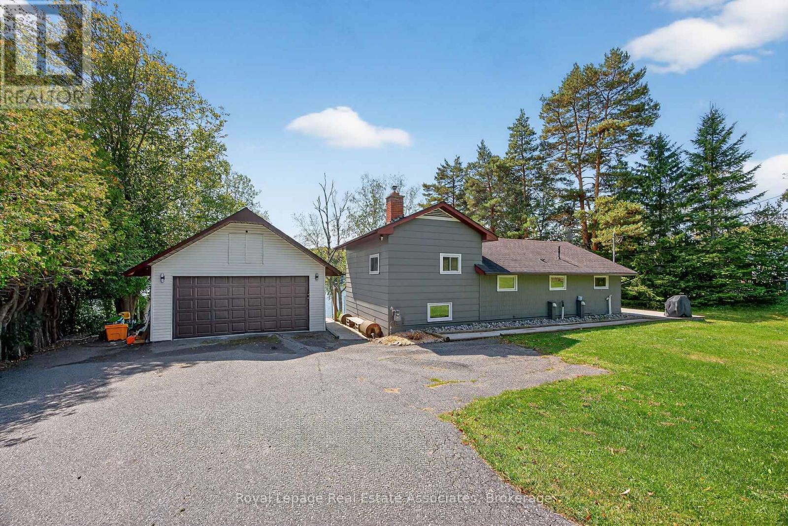 389 Falcon Road, Huntsville, Ontario  P1H 1N3 - Photo 3 - X12891118