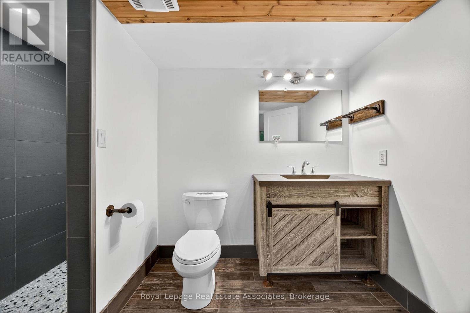 389 Falcon Road, Huntsville, Ontario  P1H 1N3 - Photo 38 - X12891118