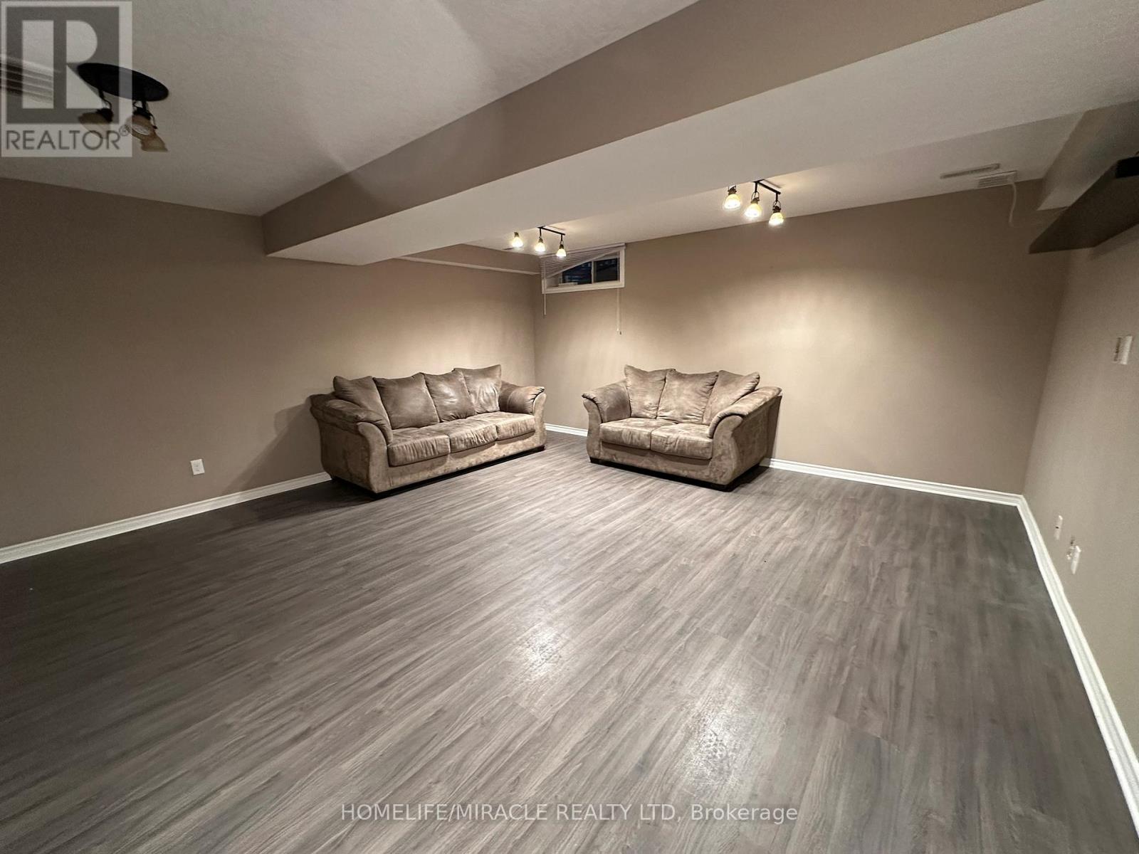 97 Sorrento Street, Kitchener, Ontario  N2R 0A7 - Photo 22 - X12891136