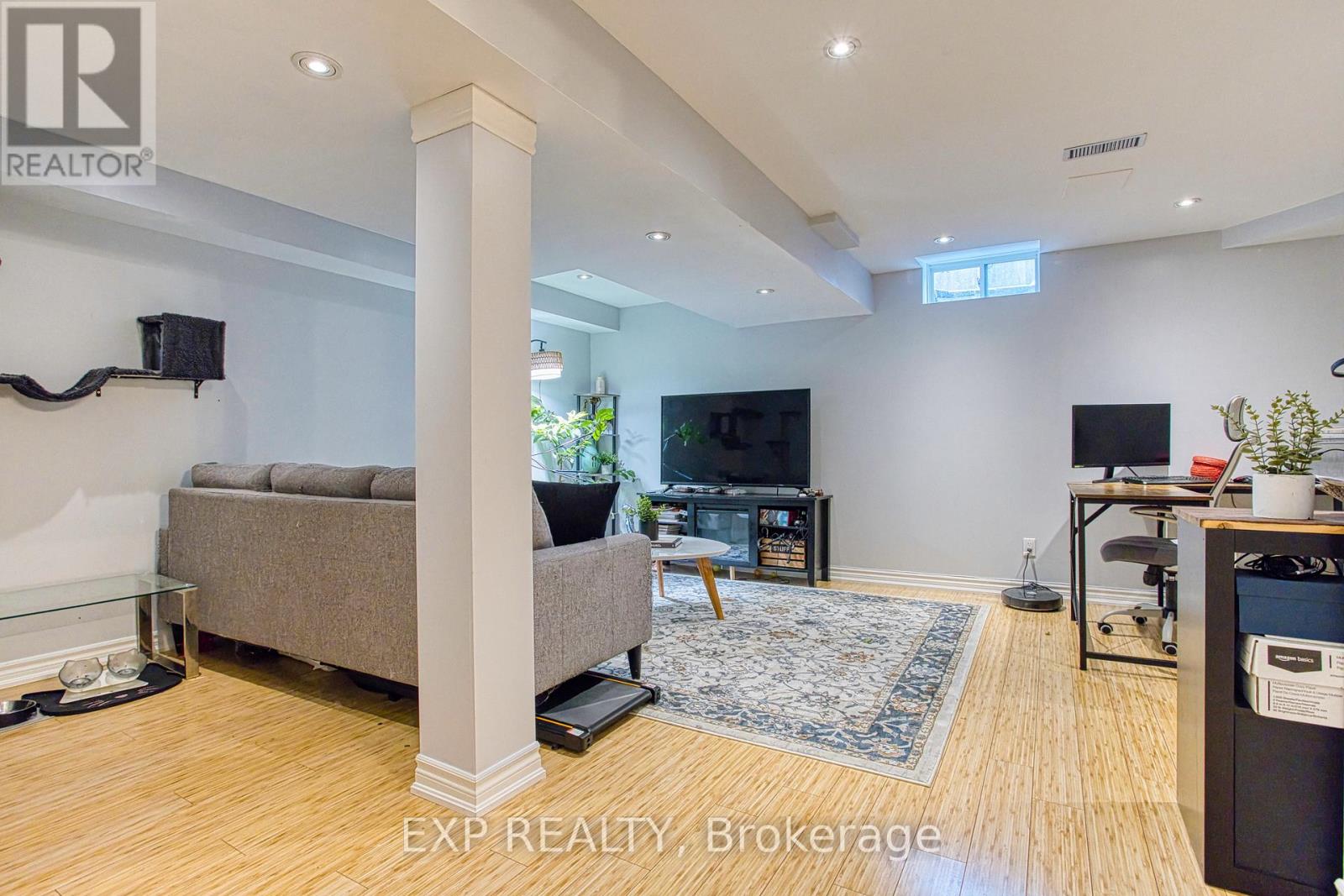 114 Marina Point Crescent, Hamilton, Ontario  L8E 0E4 - Photo 29 - X12891202