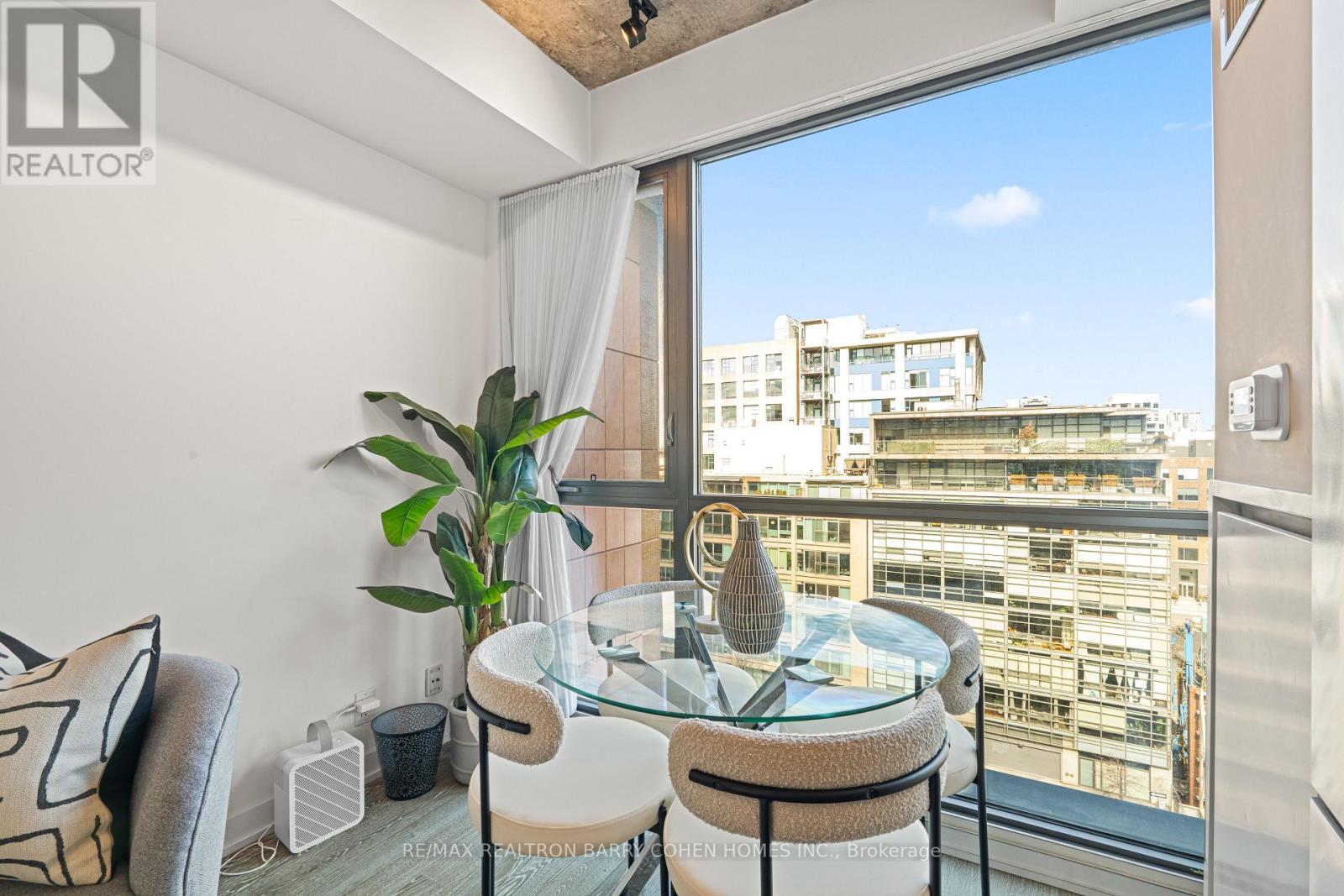 904 - 39 Brant Street, Toronto, Ontario  M5V 0M8 - Photo 3 - C12891188