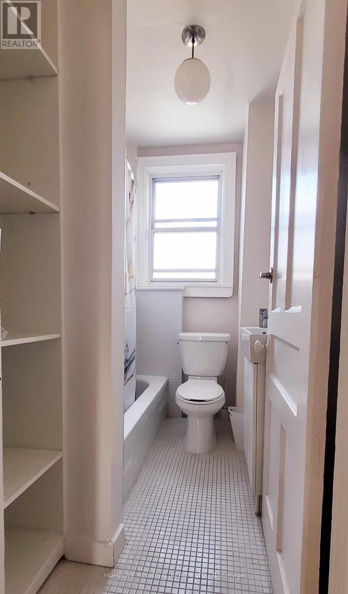 2378 St Clair Avenue W, Toronto (Junction Area), Ontario  M6N 1K8 - Photo 14 - W12888418