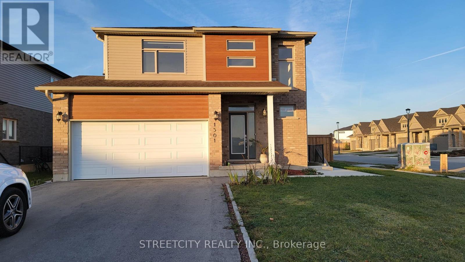 1501 Applerock Avenue, London North, Ontario  N6G 0X4 - Photo 2 - X12891292