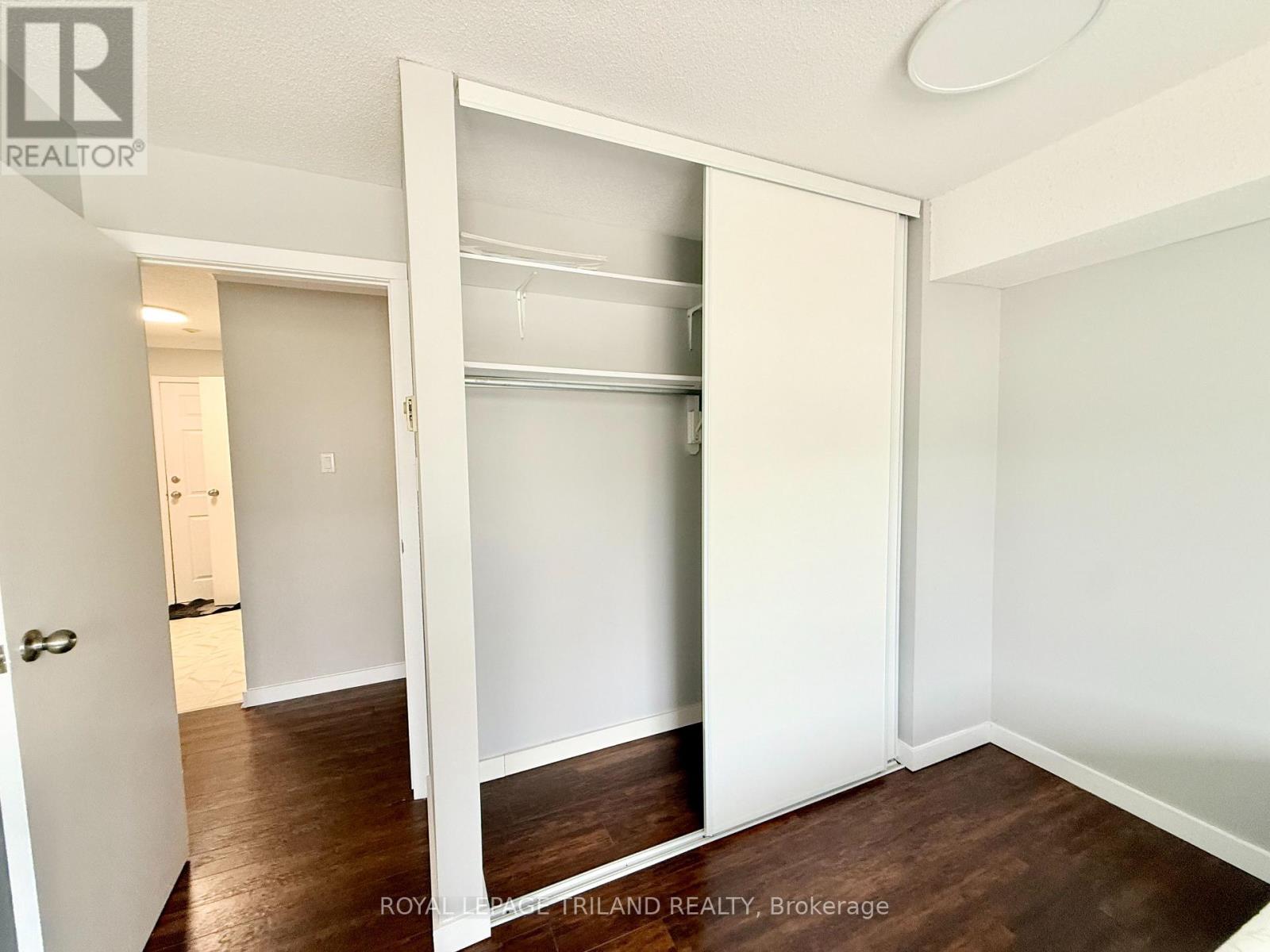 208 - 737 Deveron Crescent, London South, Ontario  N5Z 4X9 - Photo 12 - X12891336