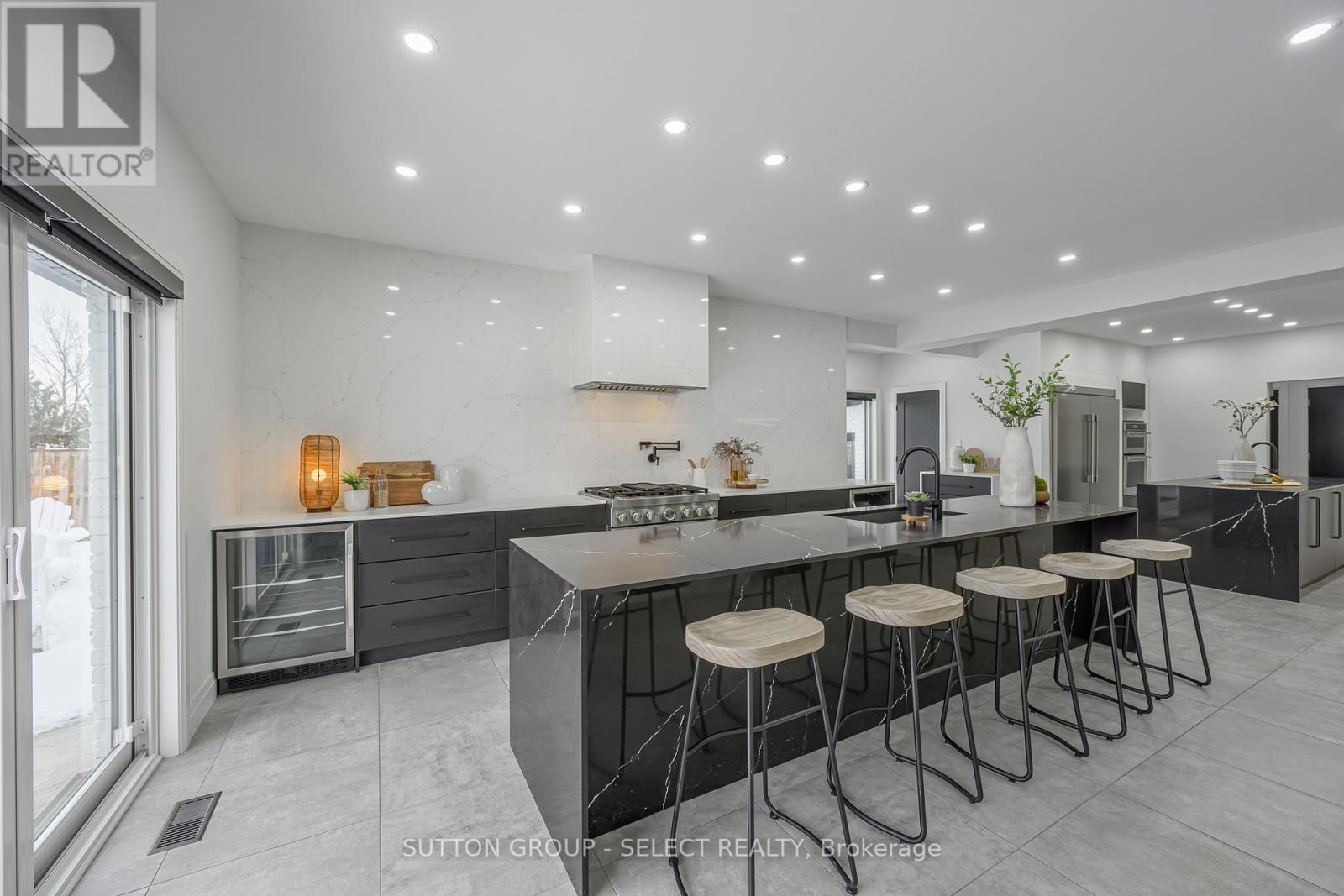 288 Windermere Court W, London North, Ontario  N6G 4J5 - Photo 13 - X12891376