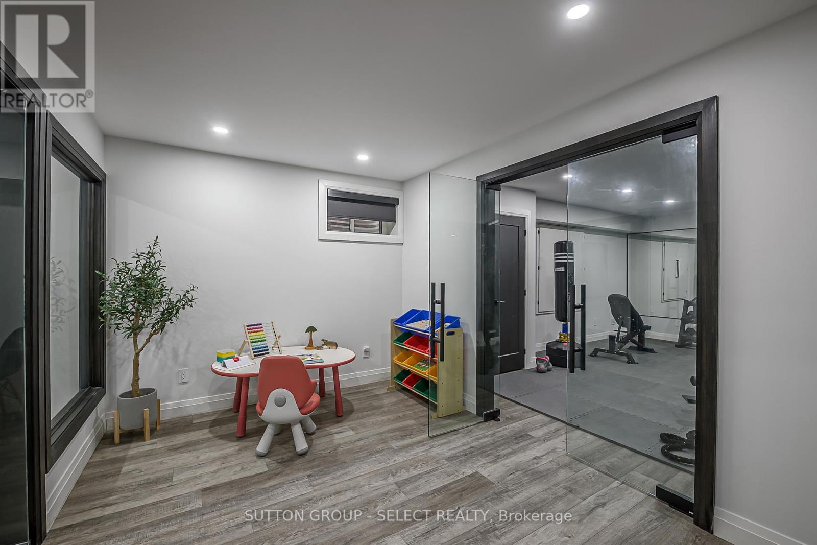 288 Windermere Court W, London North, Ontario  N6G 4J5 - Photo 28 - X12891376